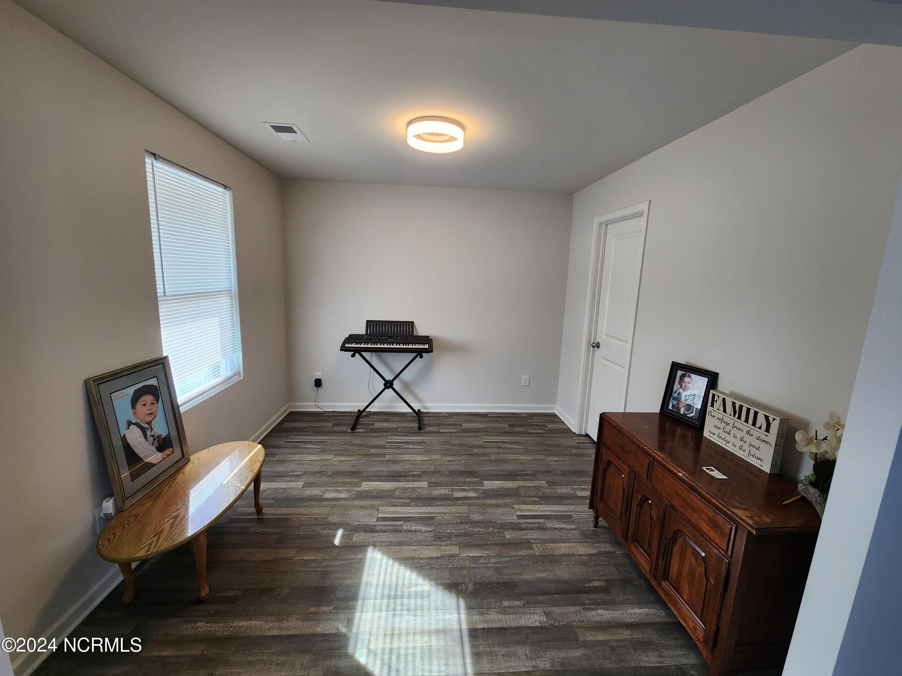 2419 Ben Hogan Circle Circle Property Photo 4