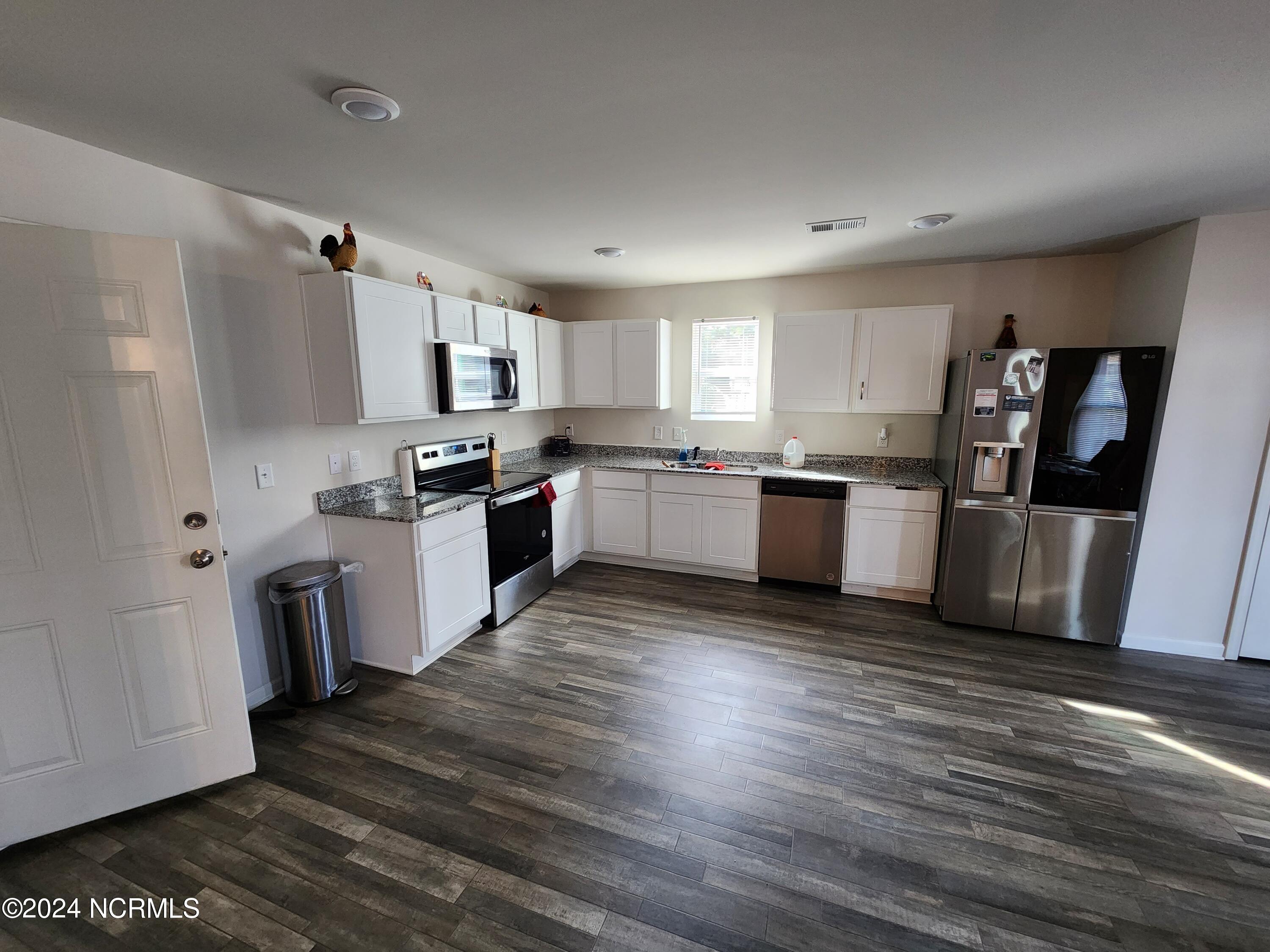 2419 Ben Hogan Circle Circle Property Photo 7