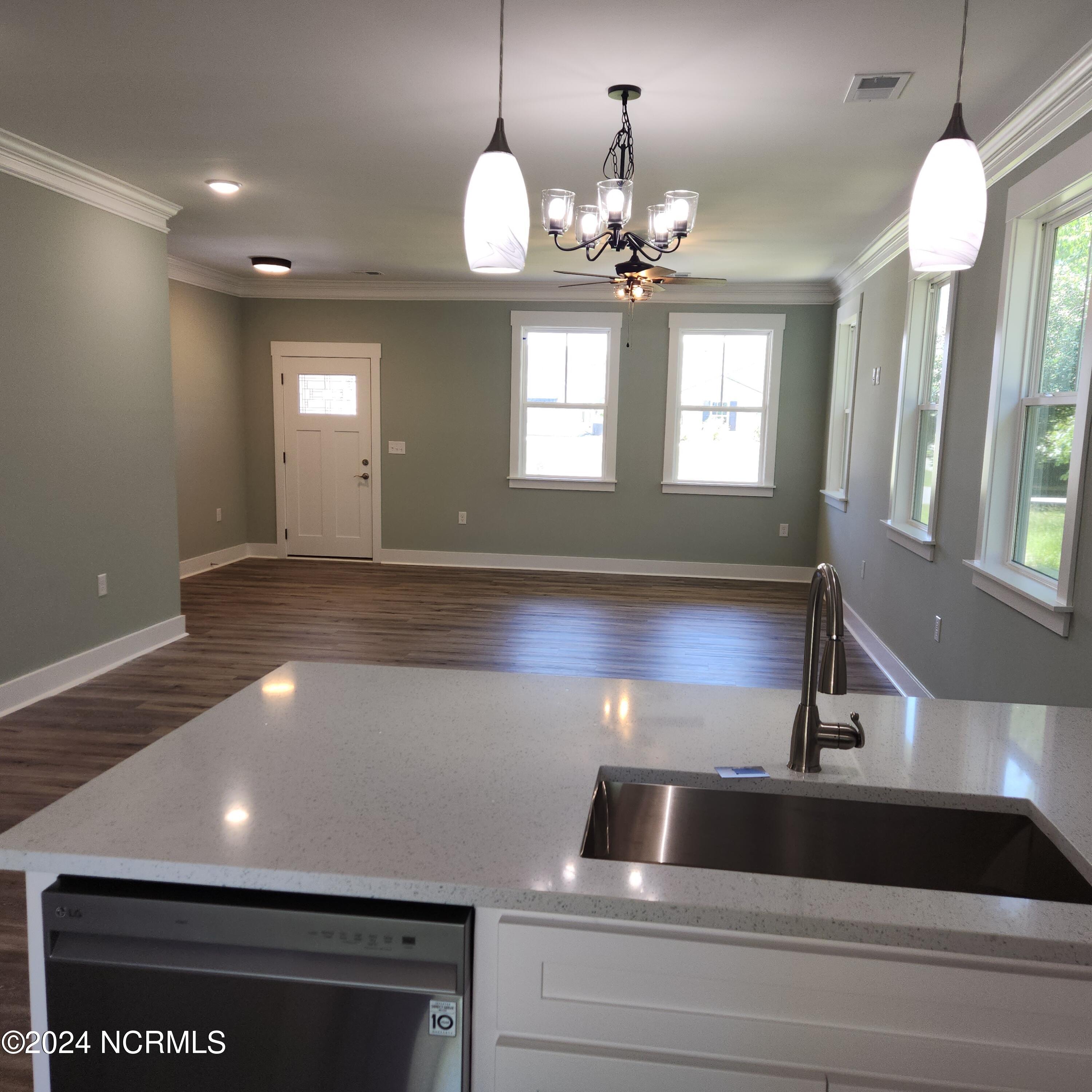 1583 Eyota Drive Property Photo 3