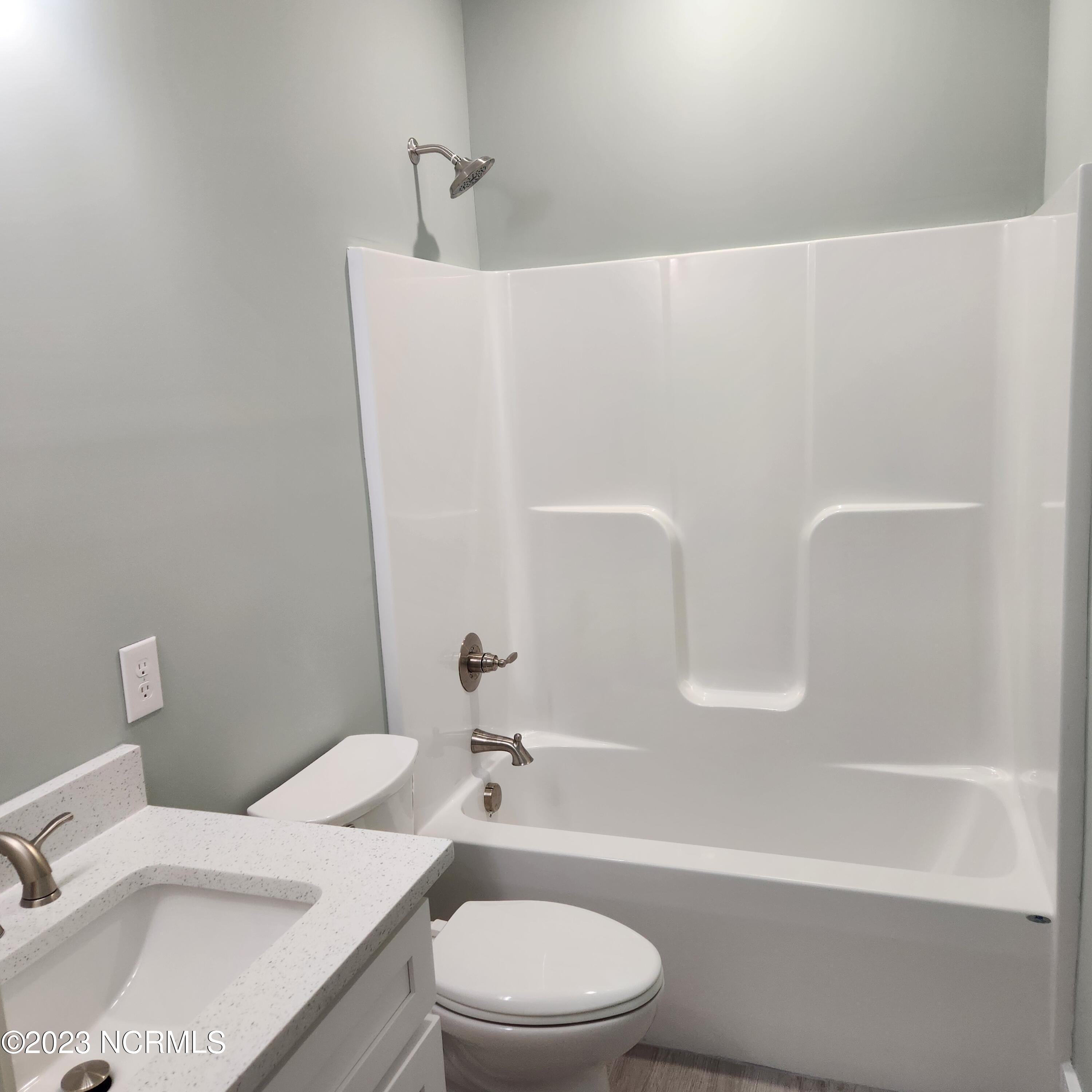 1583 Eyota Drive Property Photo 8