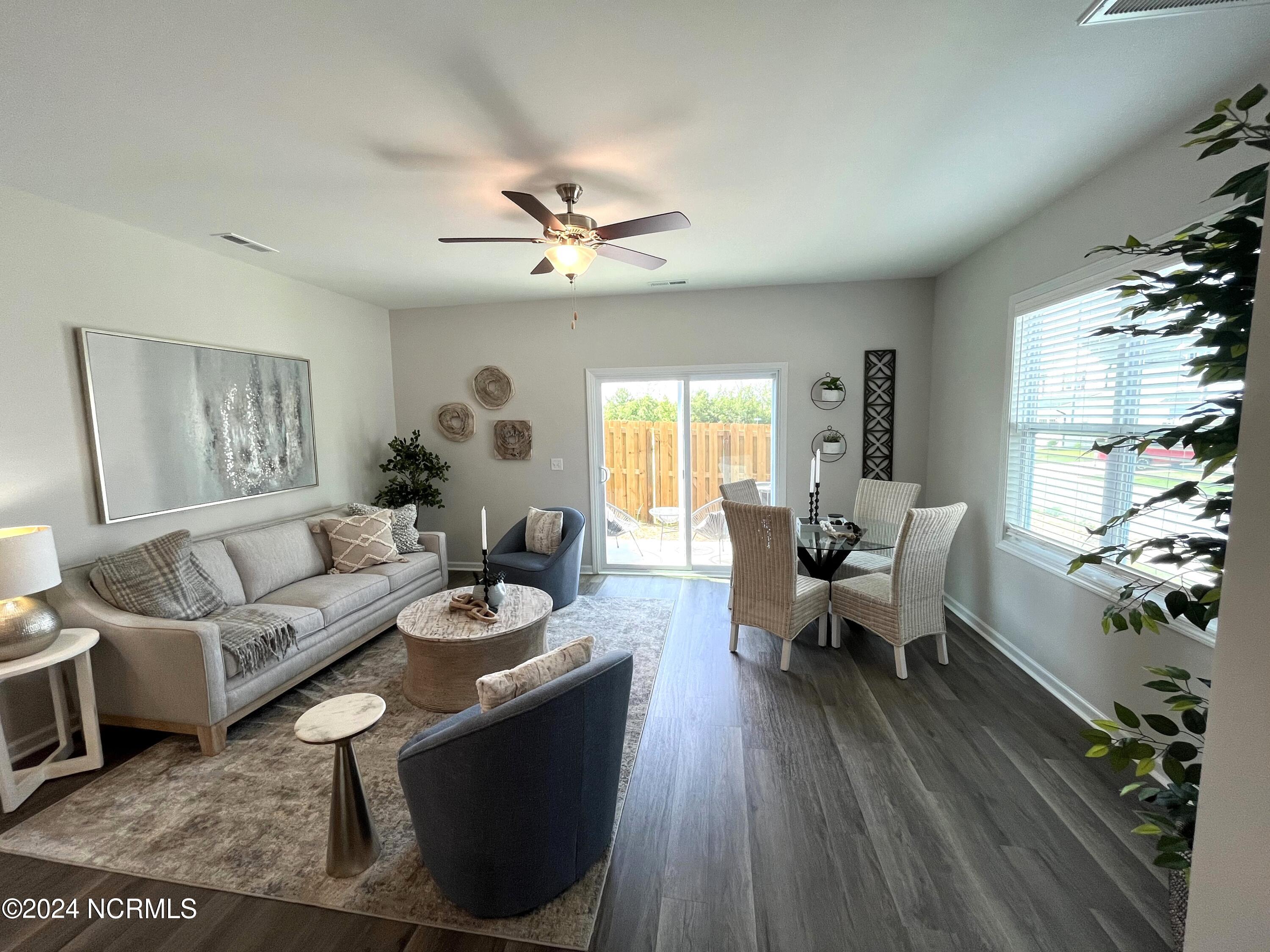 1573 Dusk Cove Property Photo 5