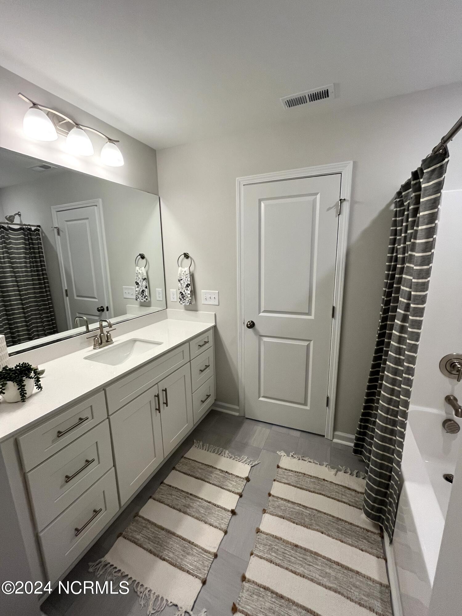 1573 Dusk Cove Property Photo 12