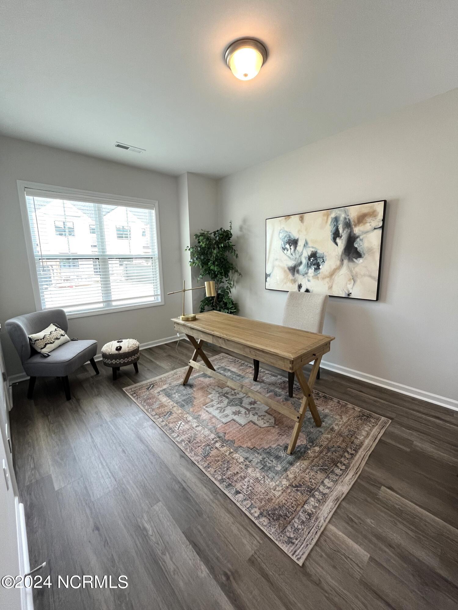 1573 Dusk Cove Property Photo 13