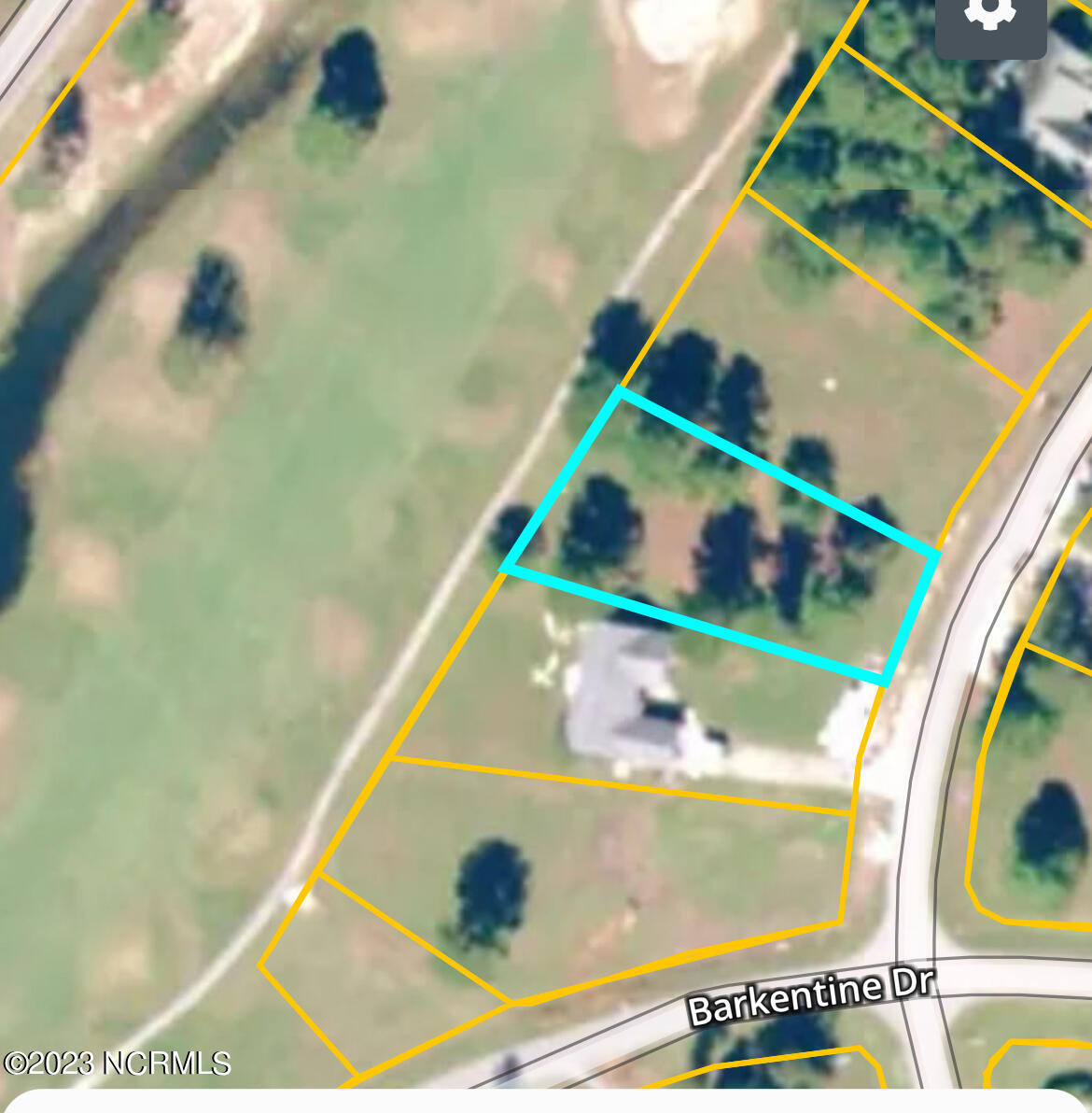 1128 Coral Reef Drive Property Photo 3