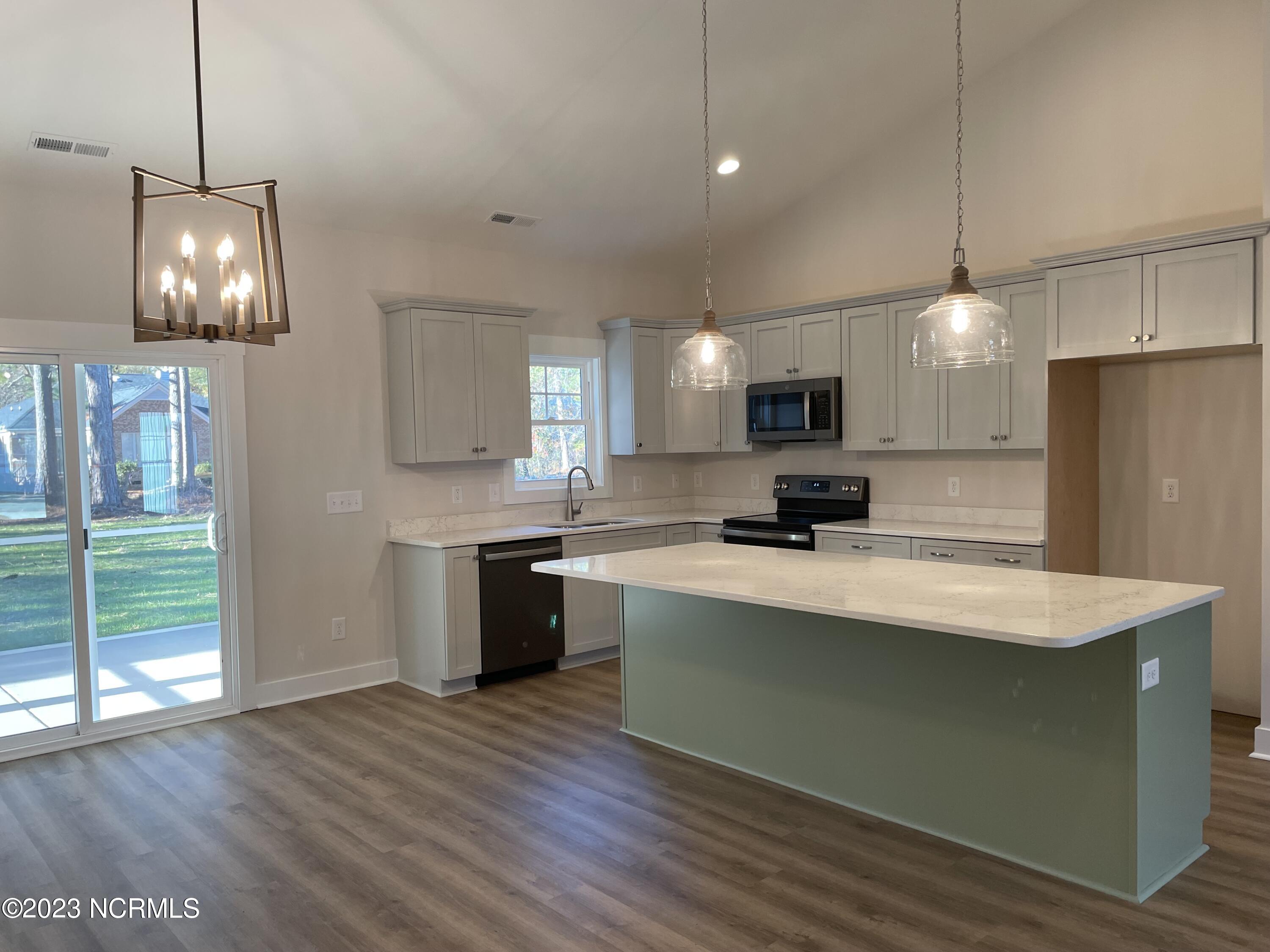 1128 Coral Reef Drive Property Photo 12