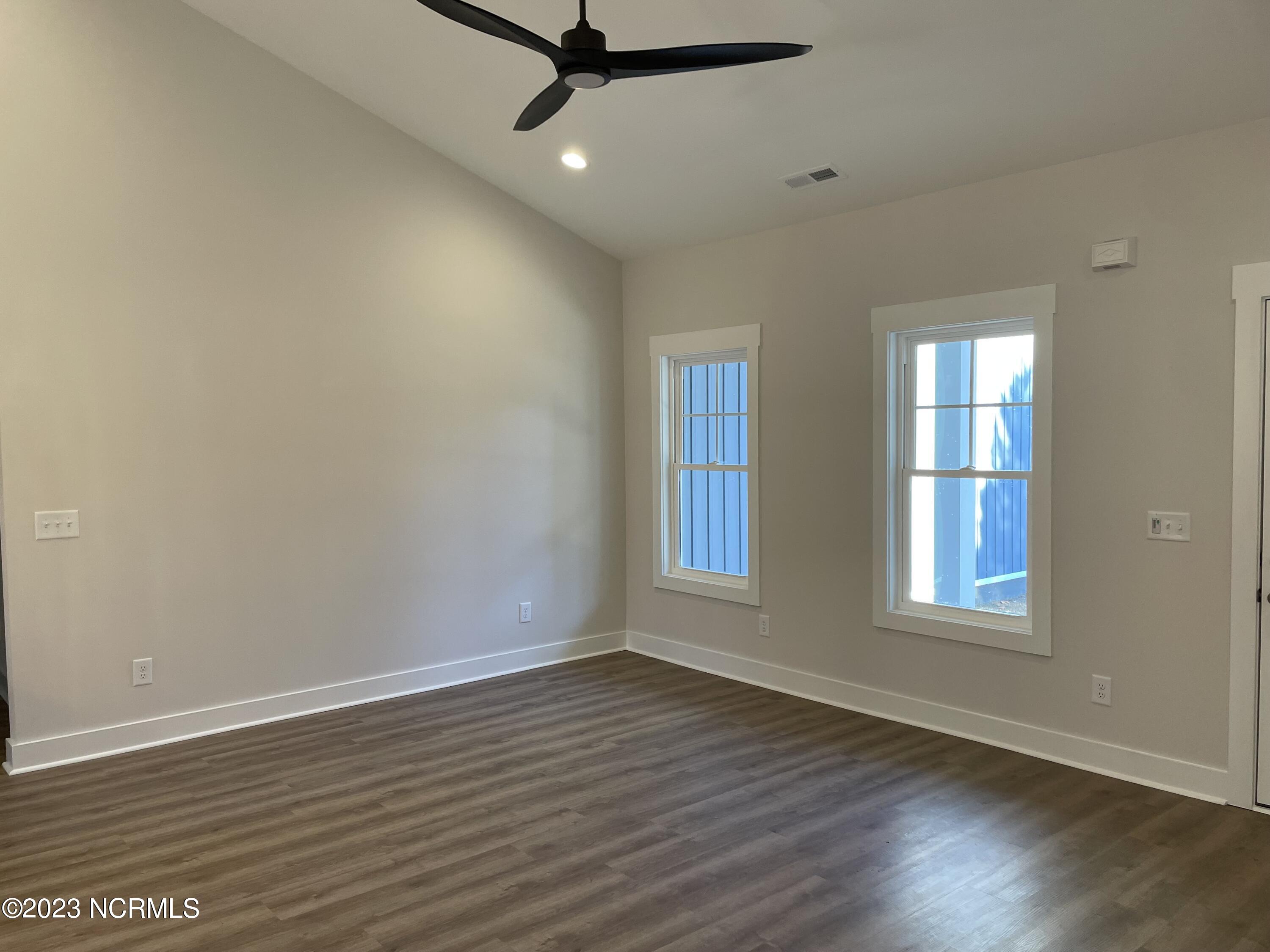 1128 Coral Reef Drive Property Photo 13