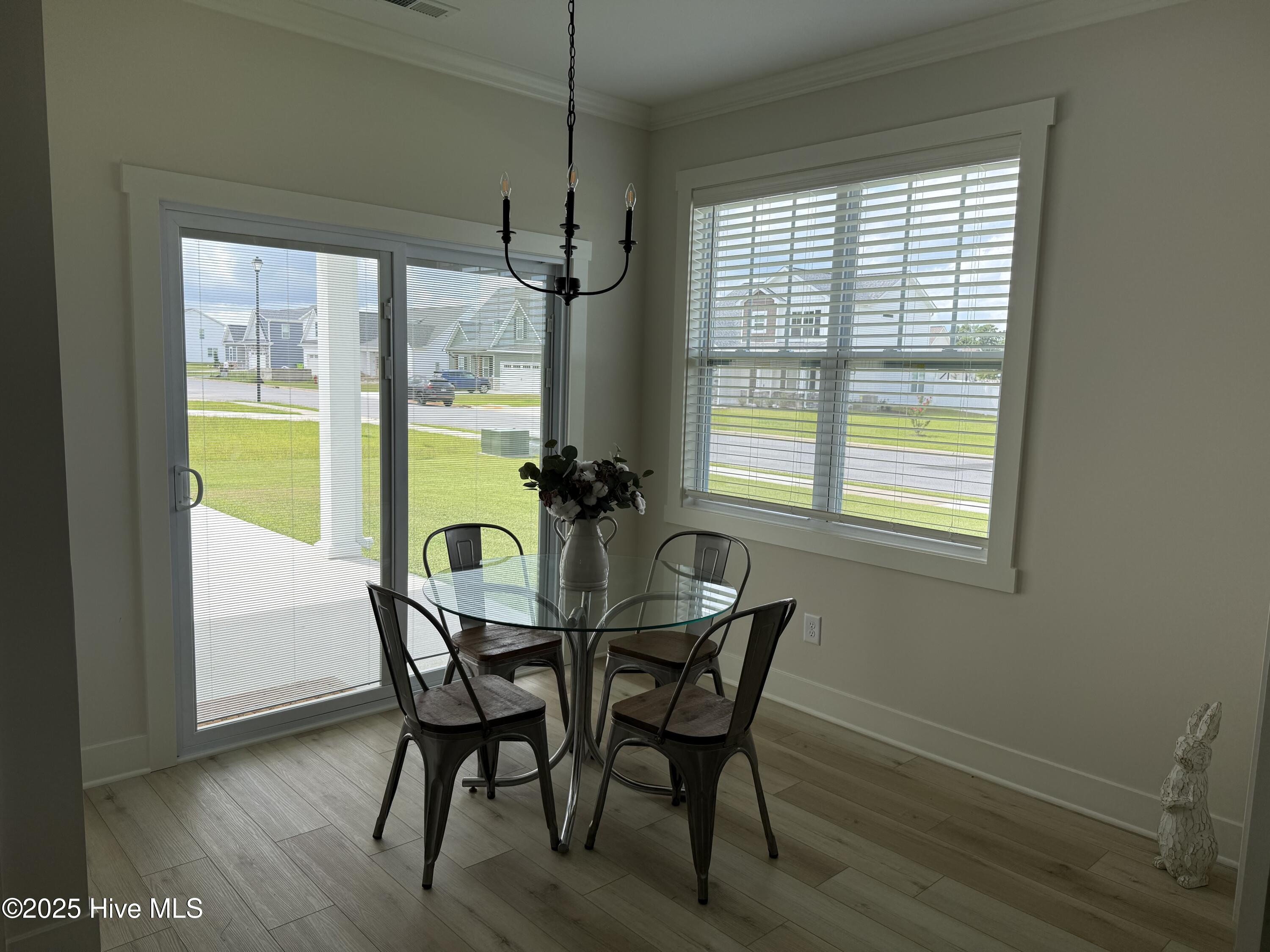 646 Norberry Drive Property Photo 9