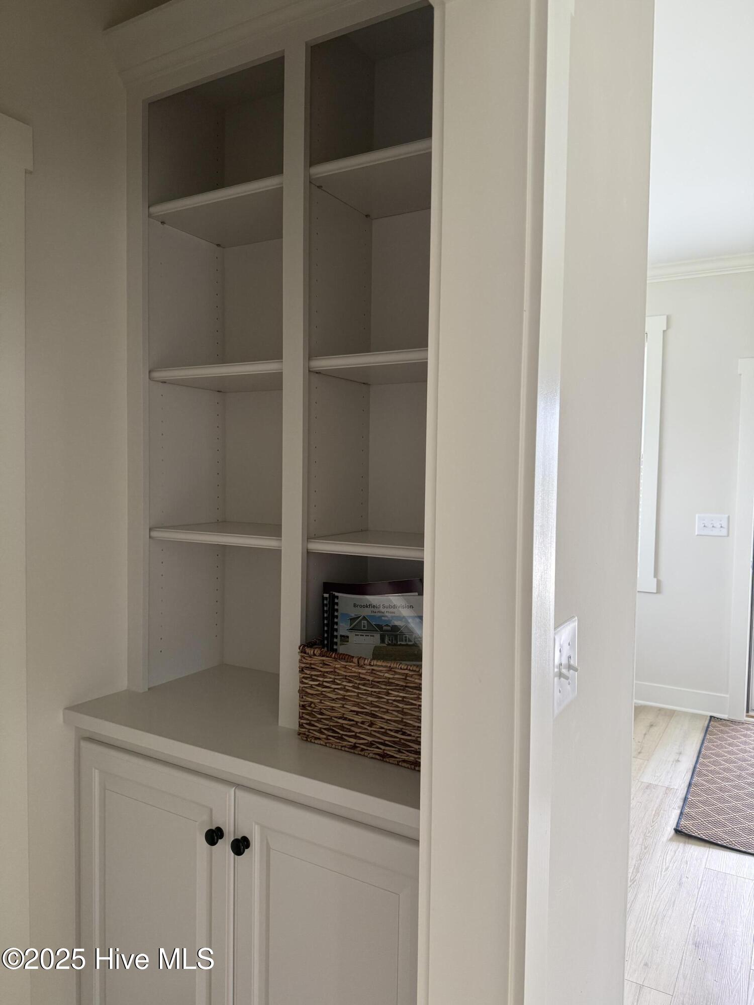 646 Norberry Drive Property Photo 12