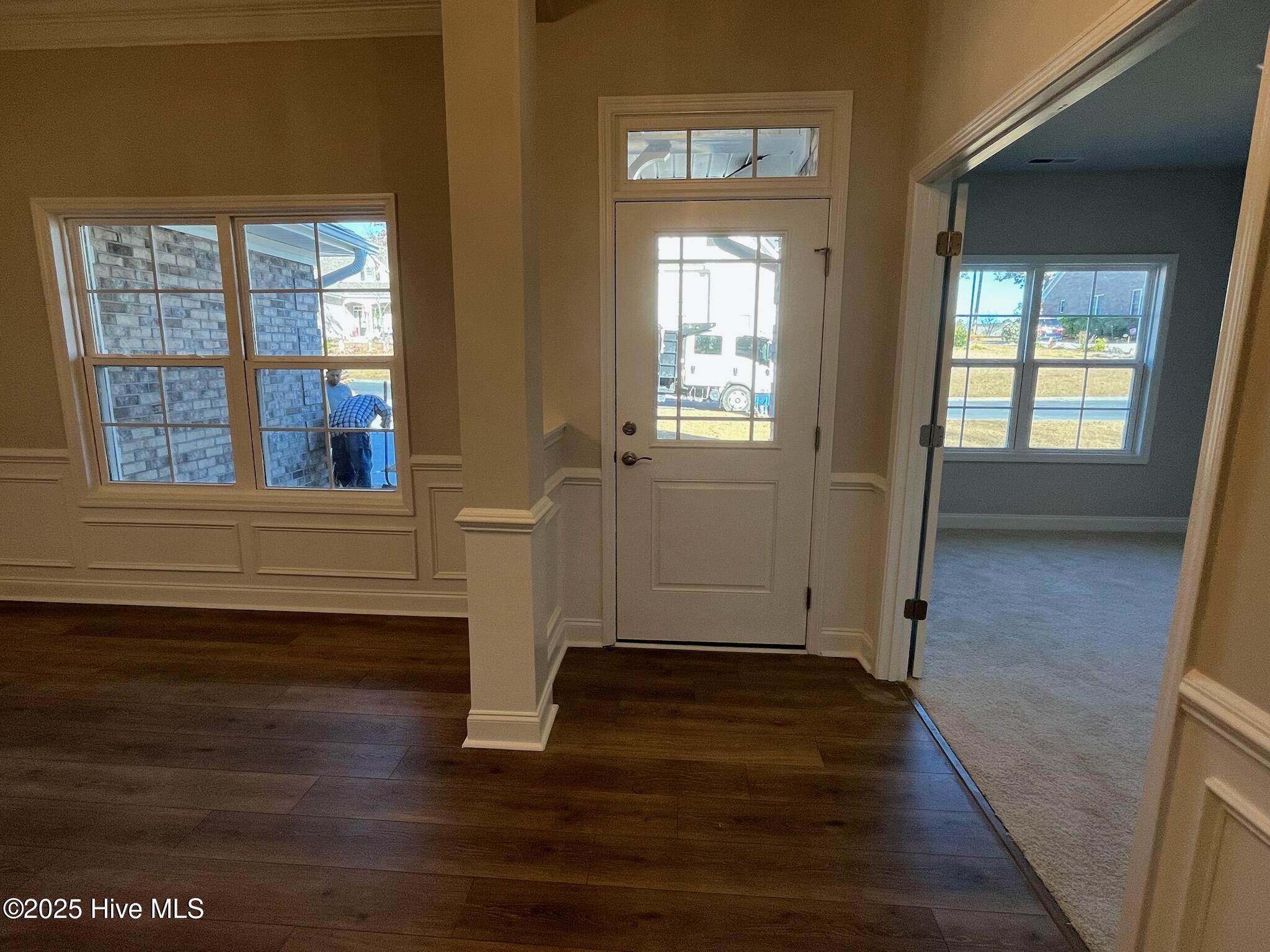 1221 Mandevilla Drive Se Property Photo 6