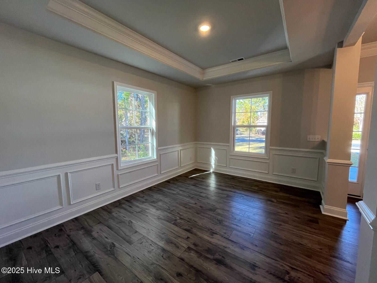 1221 Mandevilla Drive Se Property Photo 8