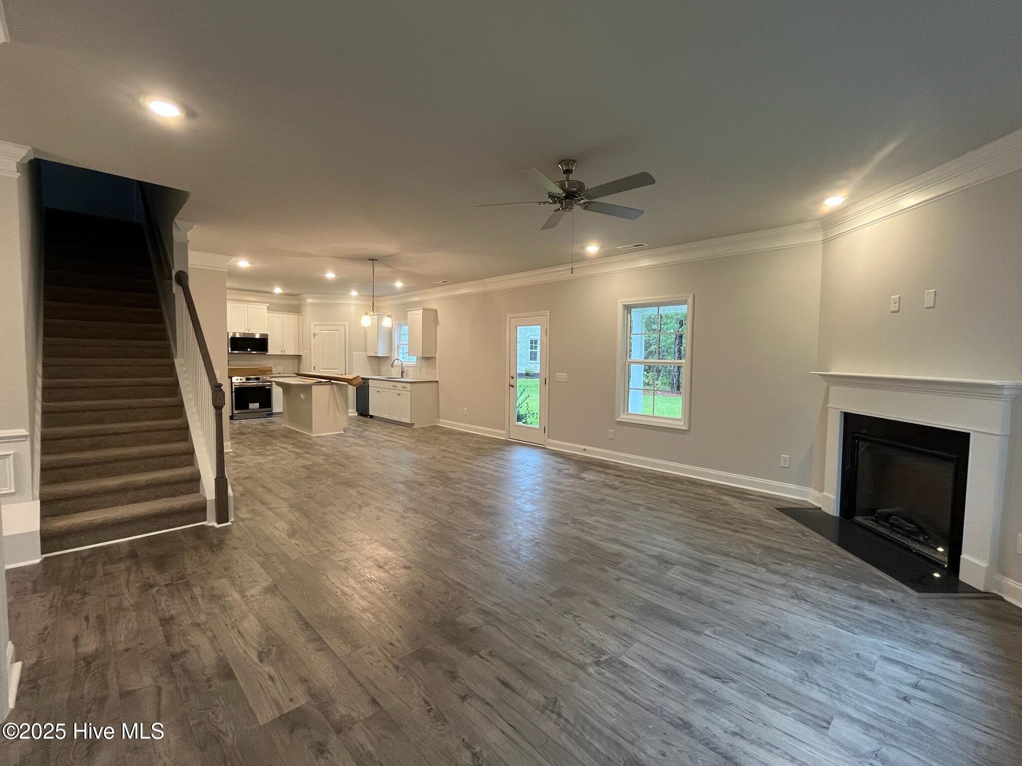 1221 Mandevilla Drive Property Photo 15