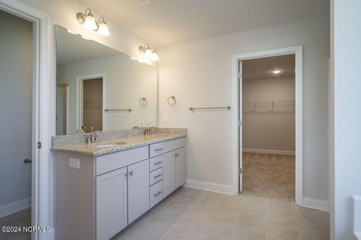 1221 Mandevilla Drive Property Photo 18