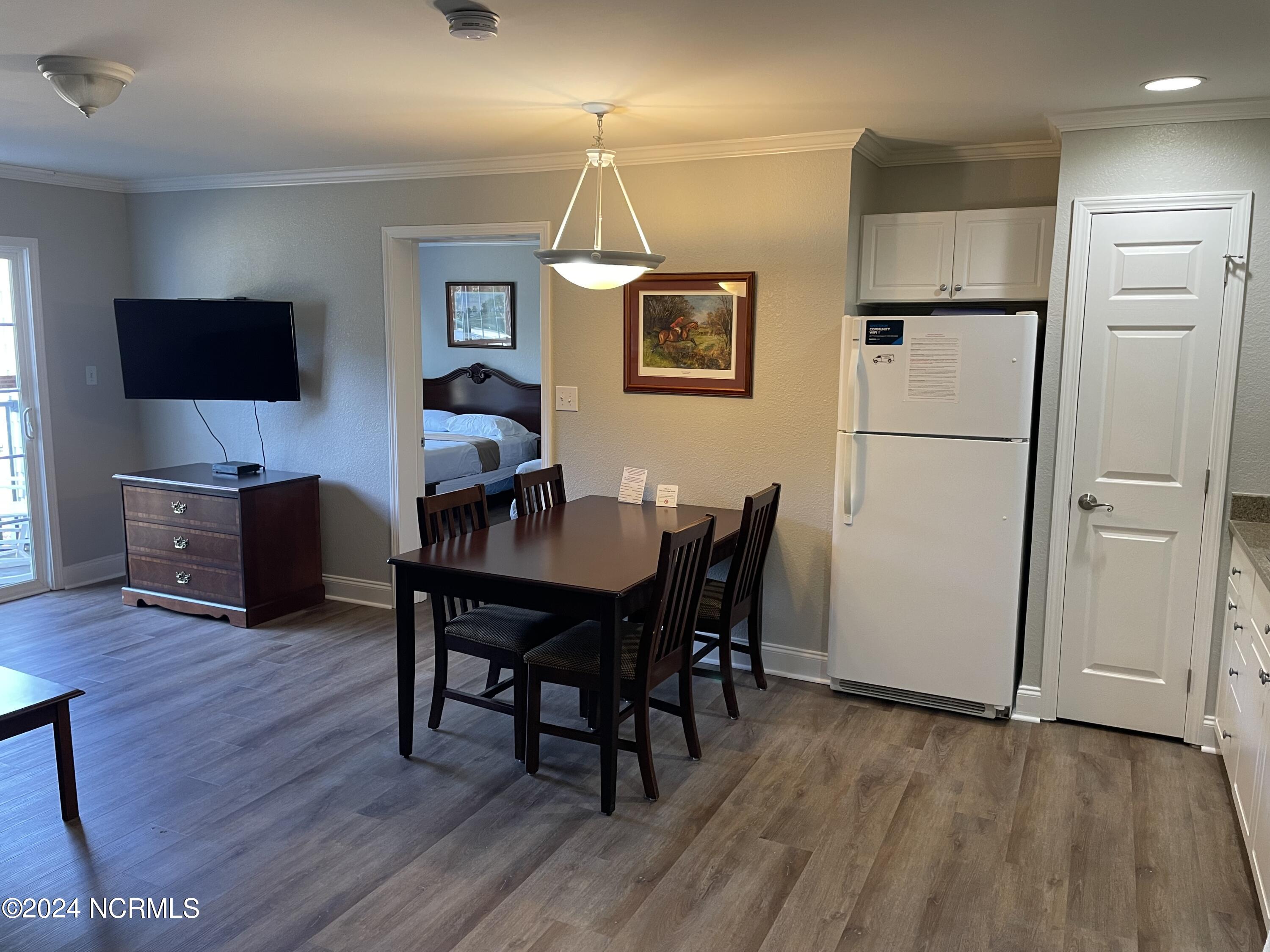 518 Little River Farm Boulevard C100 Property Photo 5