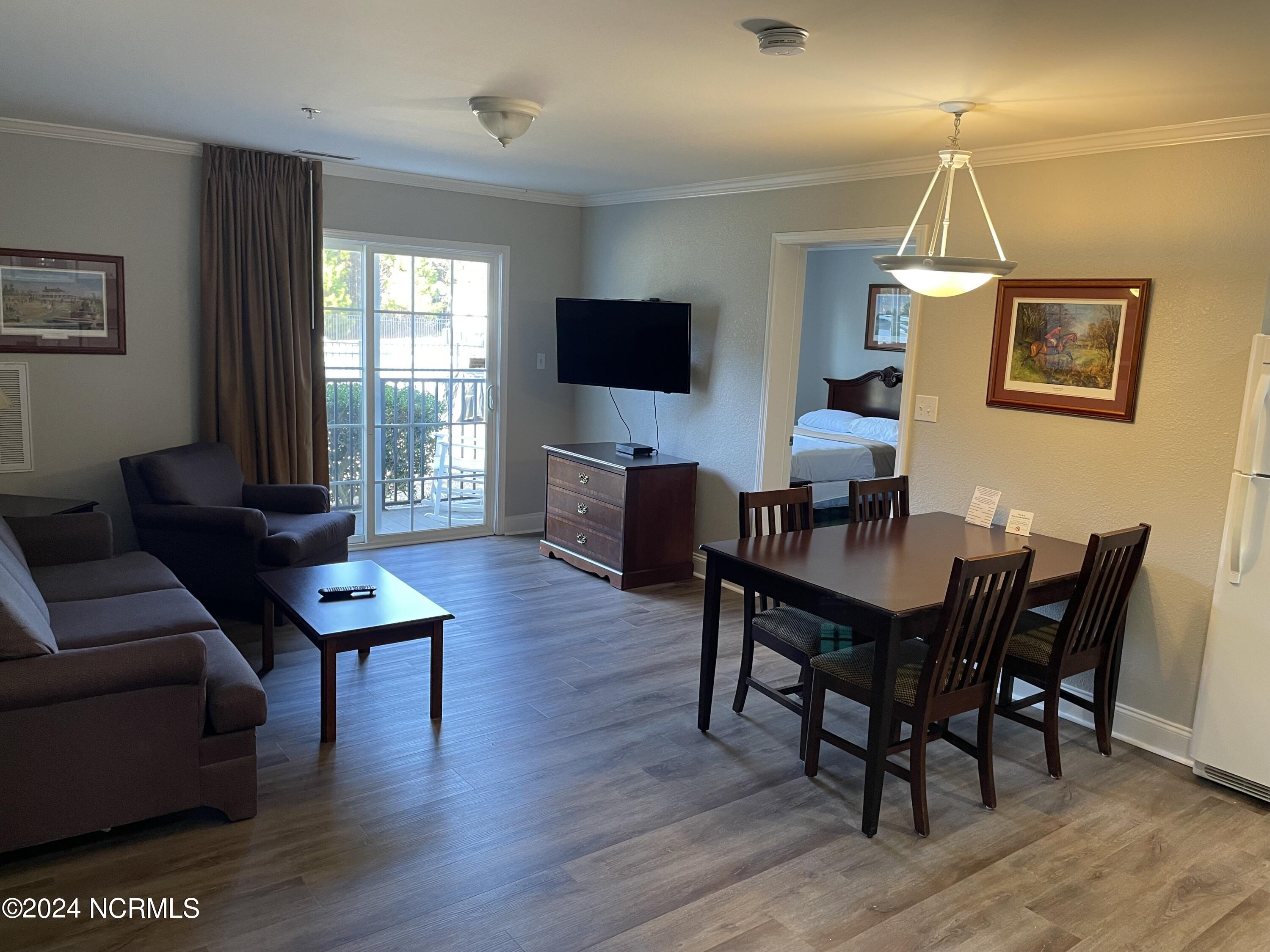 518 Little River Farm Boulevard C100 Property Photo 7