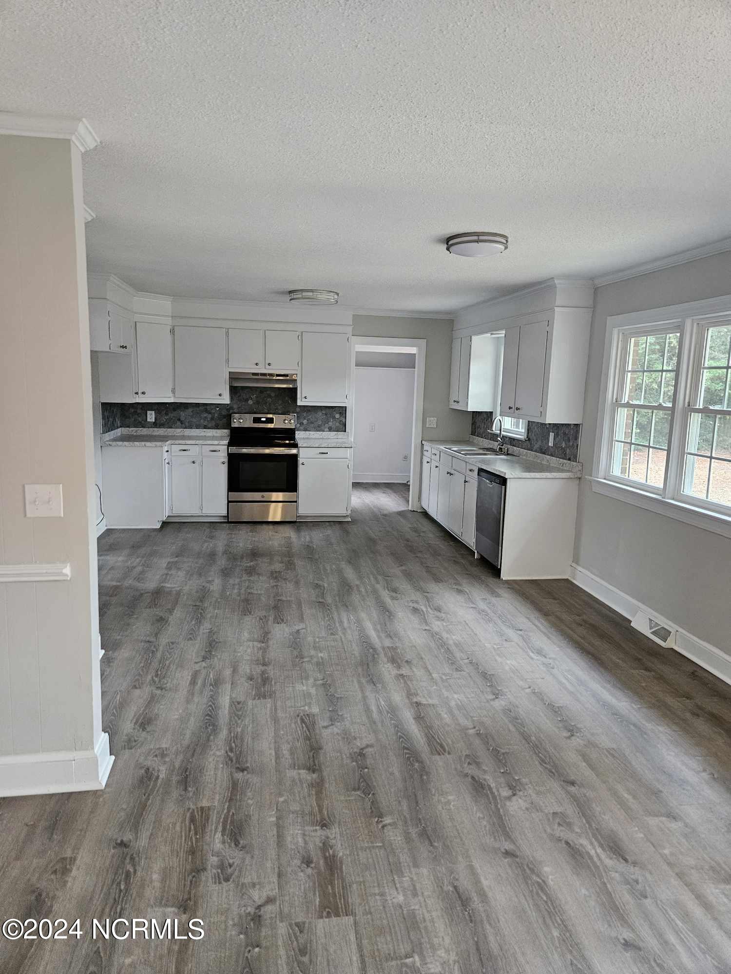 2908 Ginger Road Property Photo 12