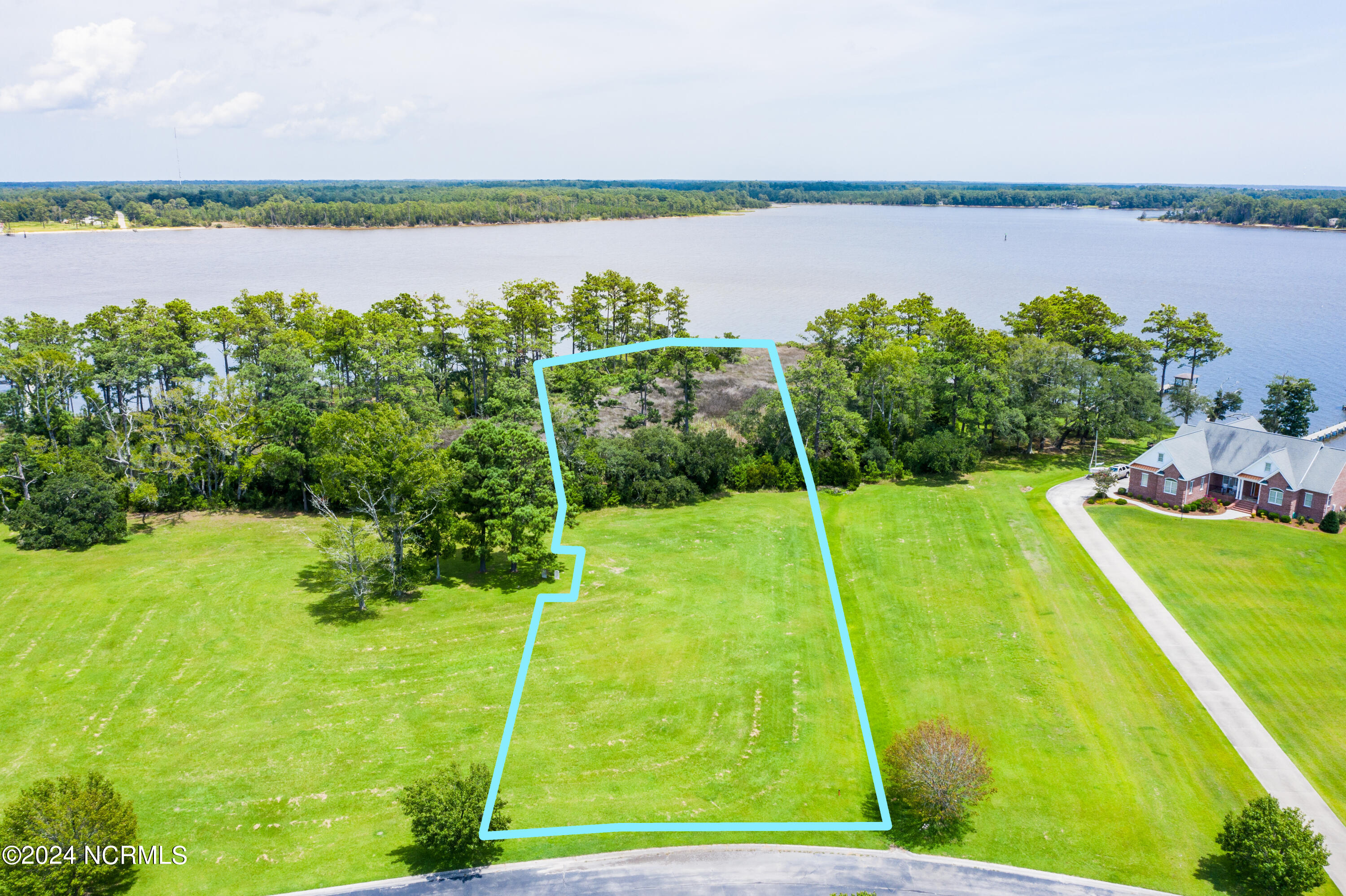 131 Waterway Drive Property Photo 2