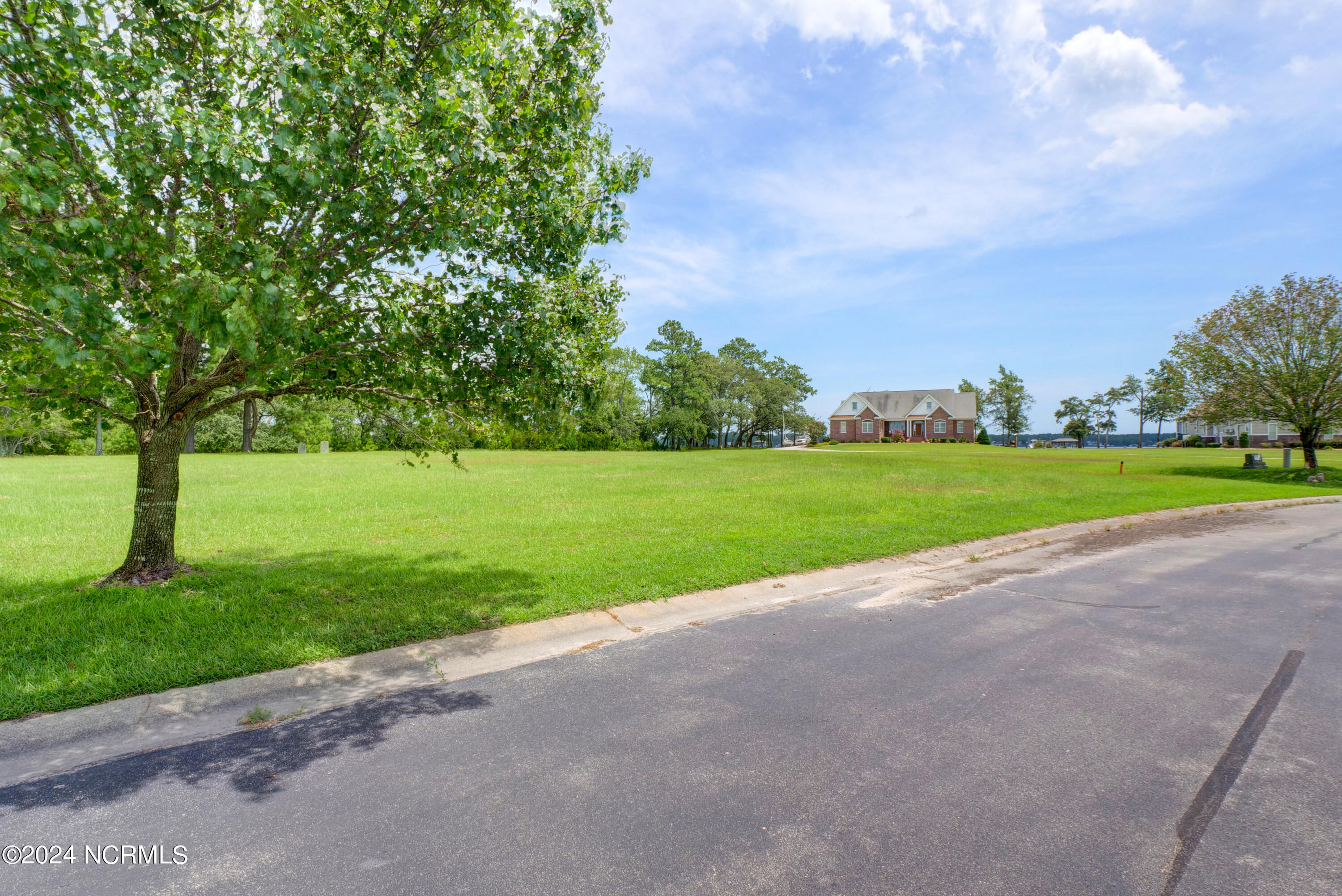 131 Waterway Drive Property Photo 10