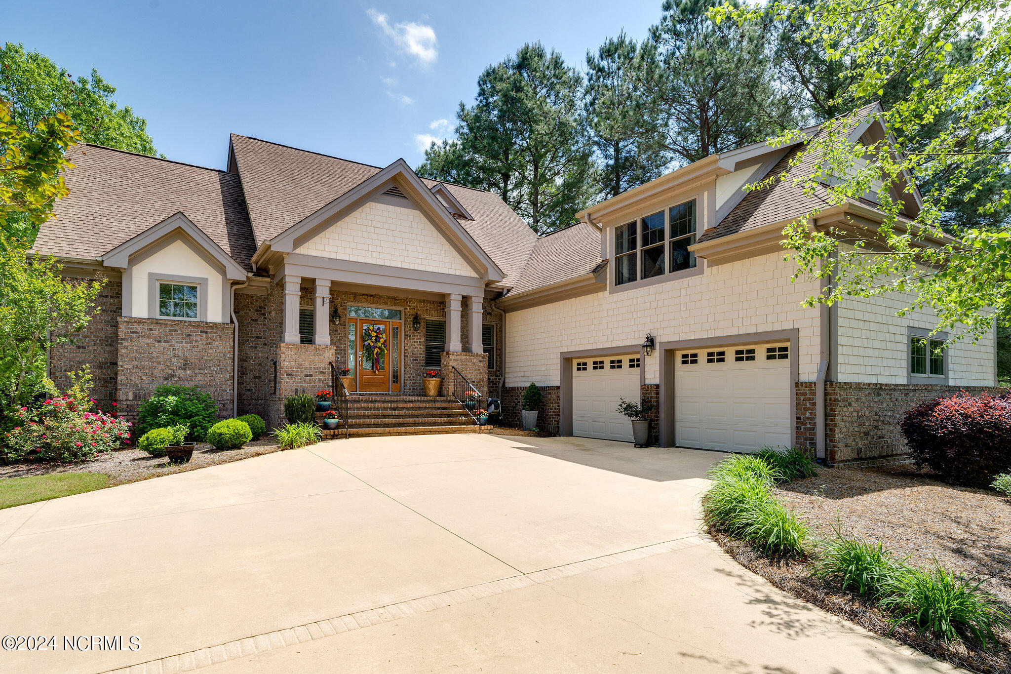 104 Evergreen Drive Property Photo 1