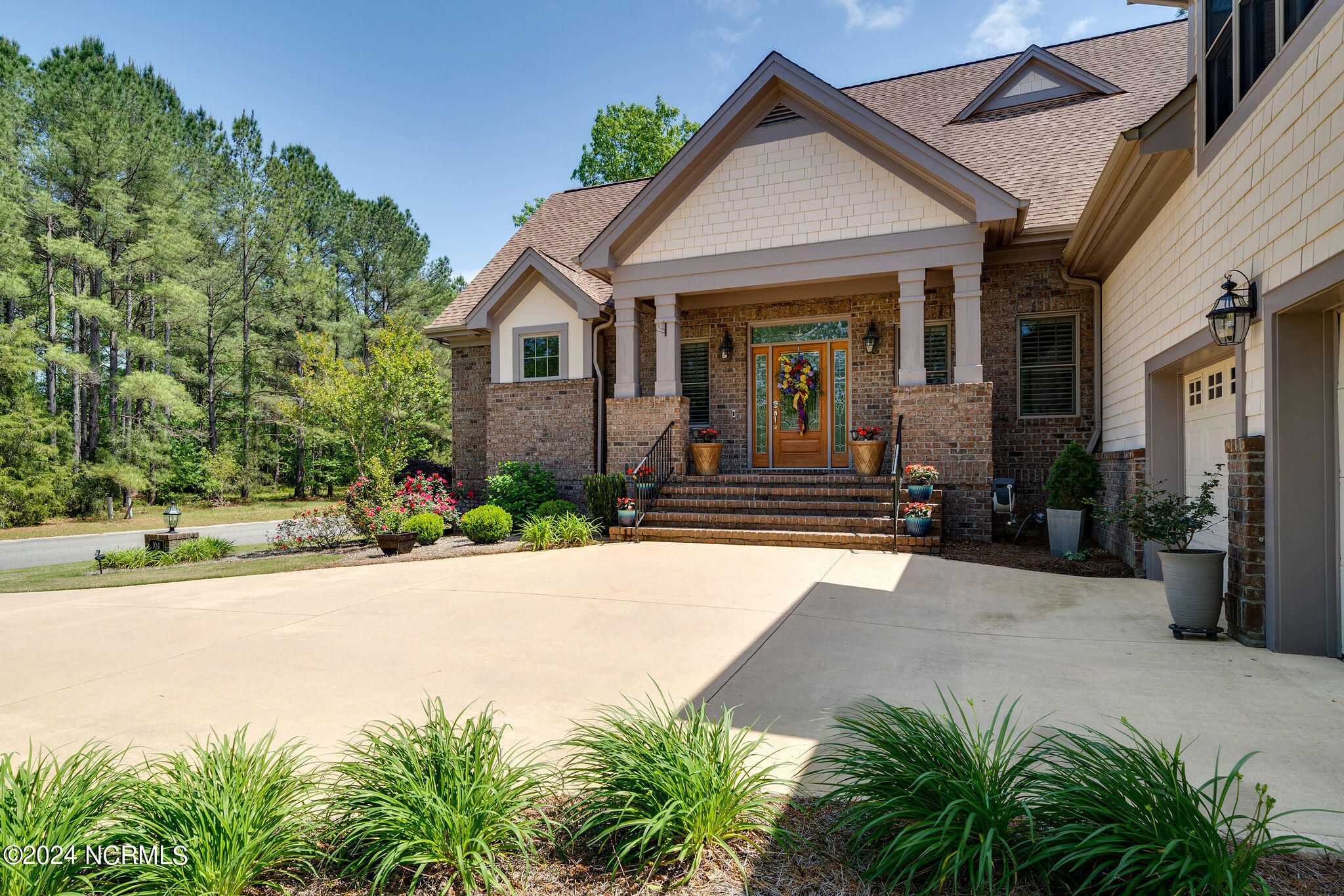 104 Evergreen Drive Property Photo 3