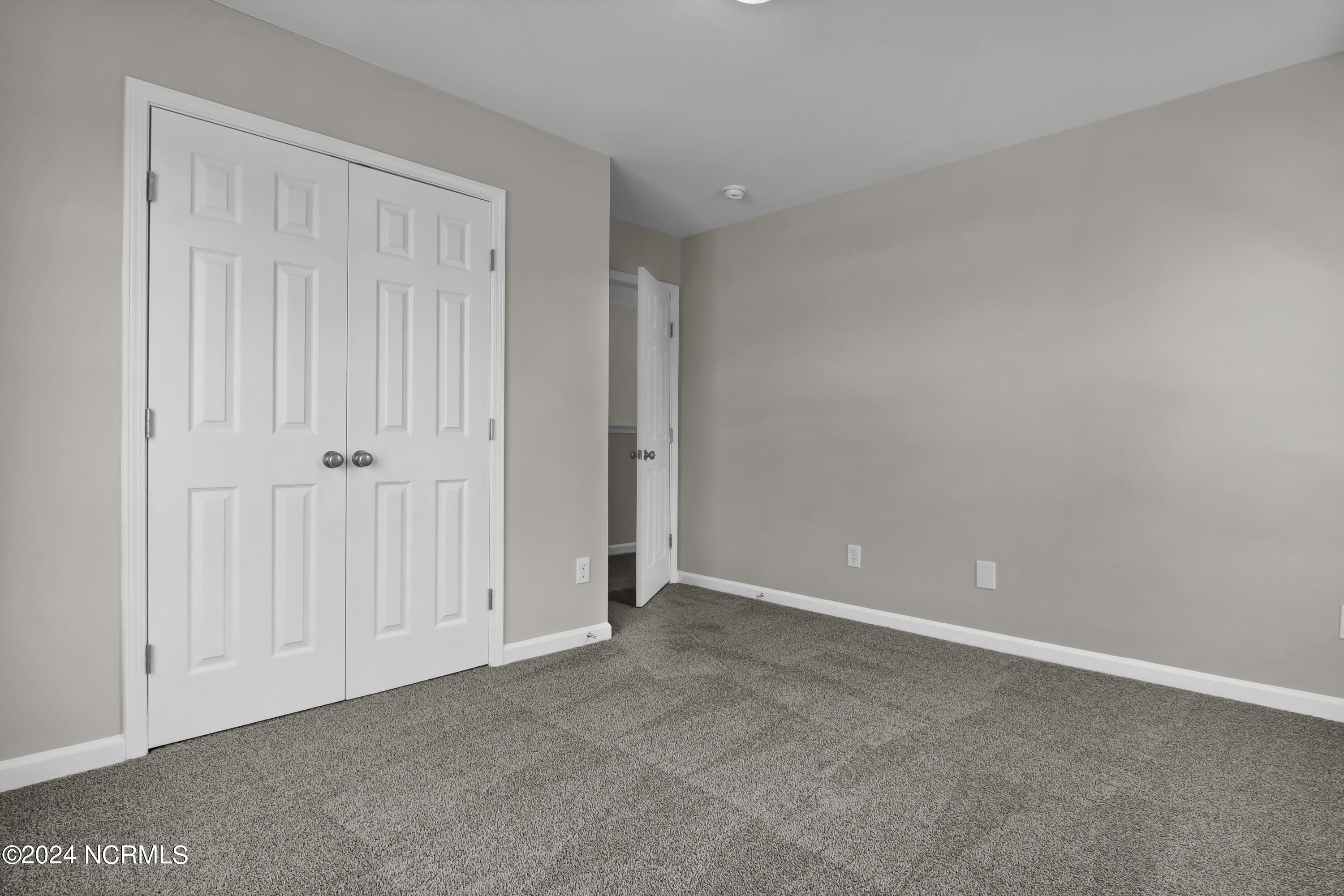 100 Loyd Lane Property Photo 24