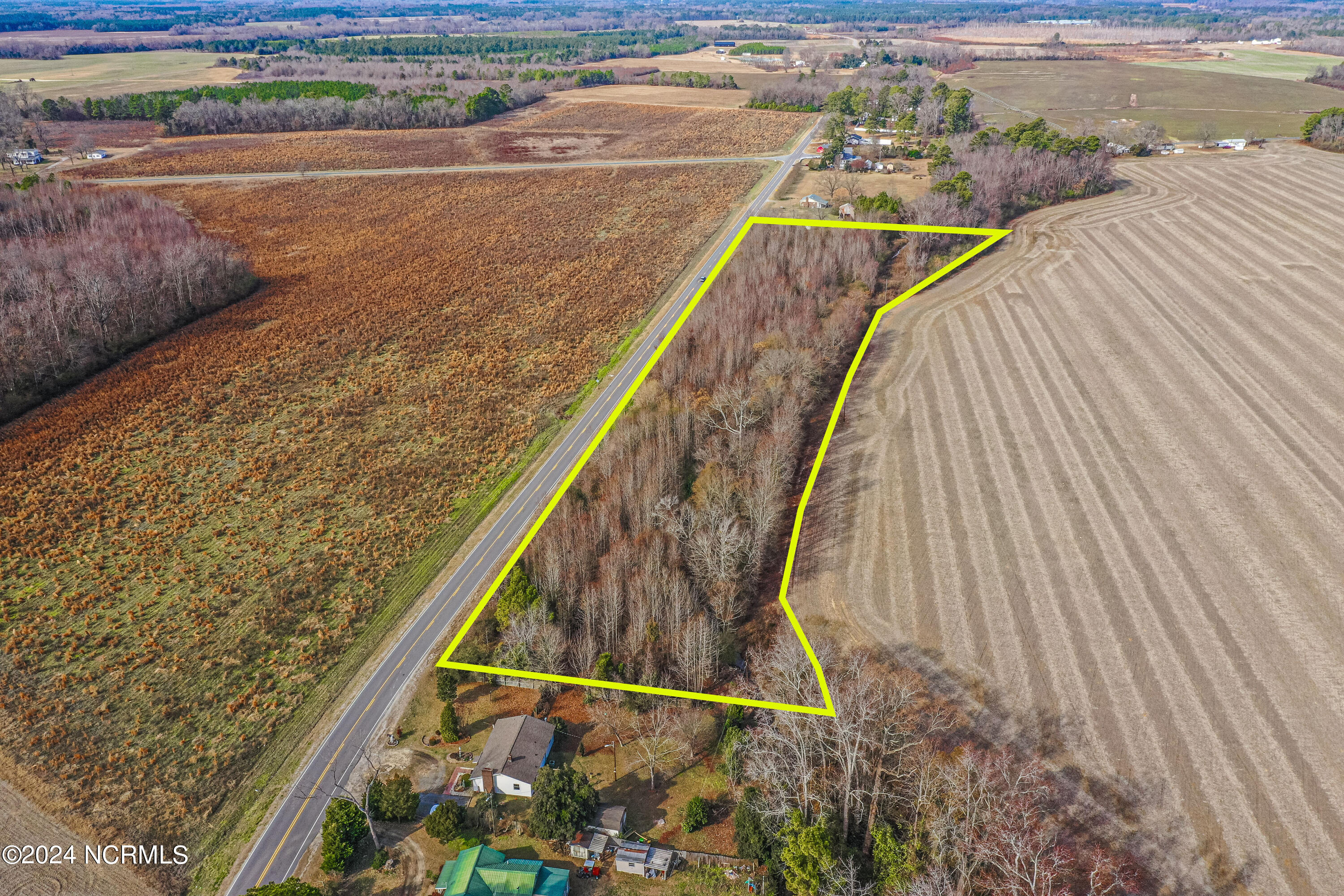 8701 X Way Road Property Photo 12