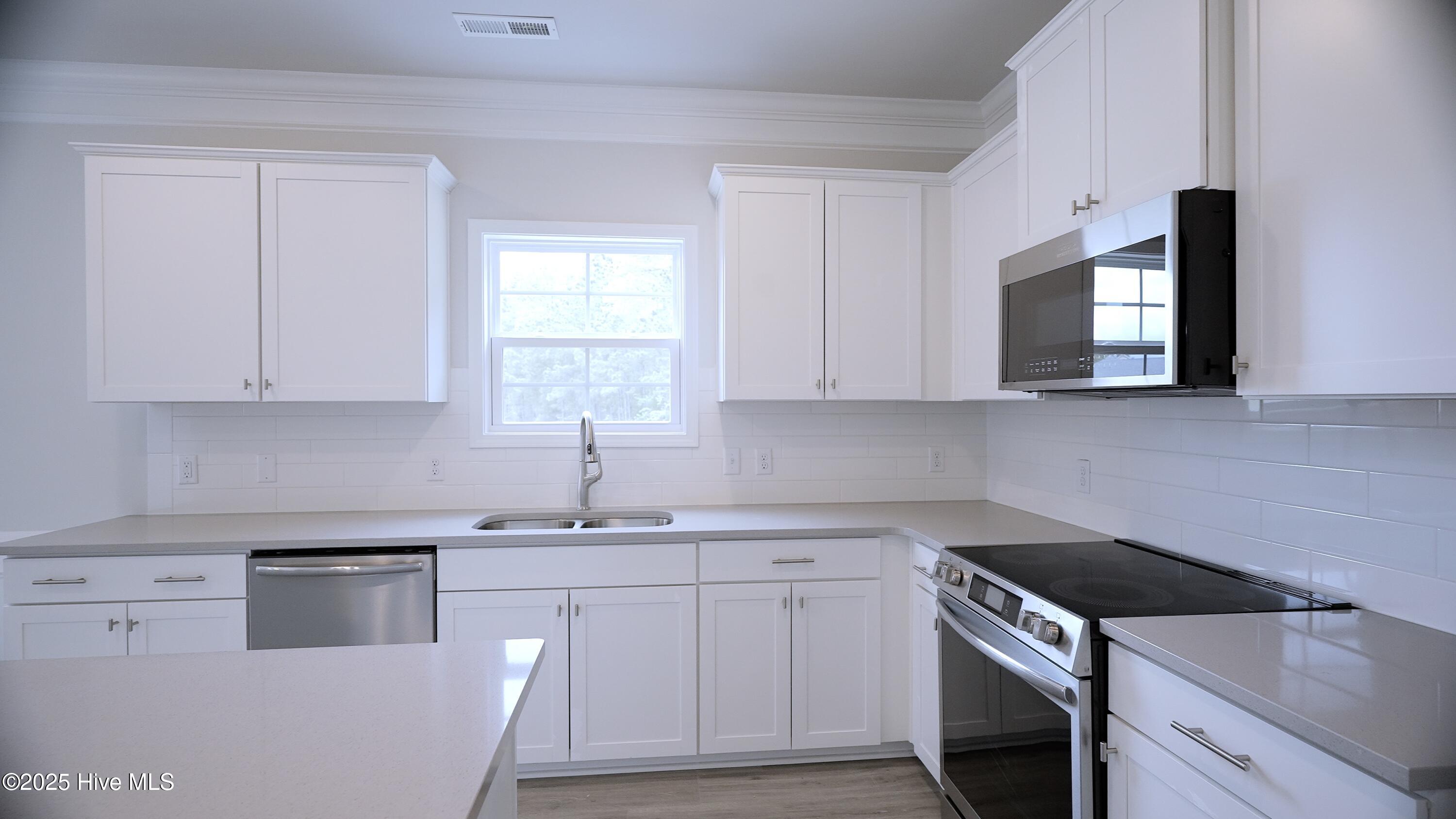 1200 Isu Court Property Photo 15