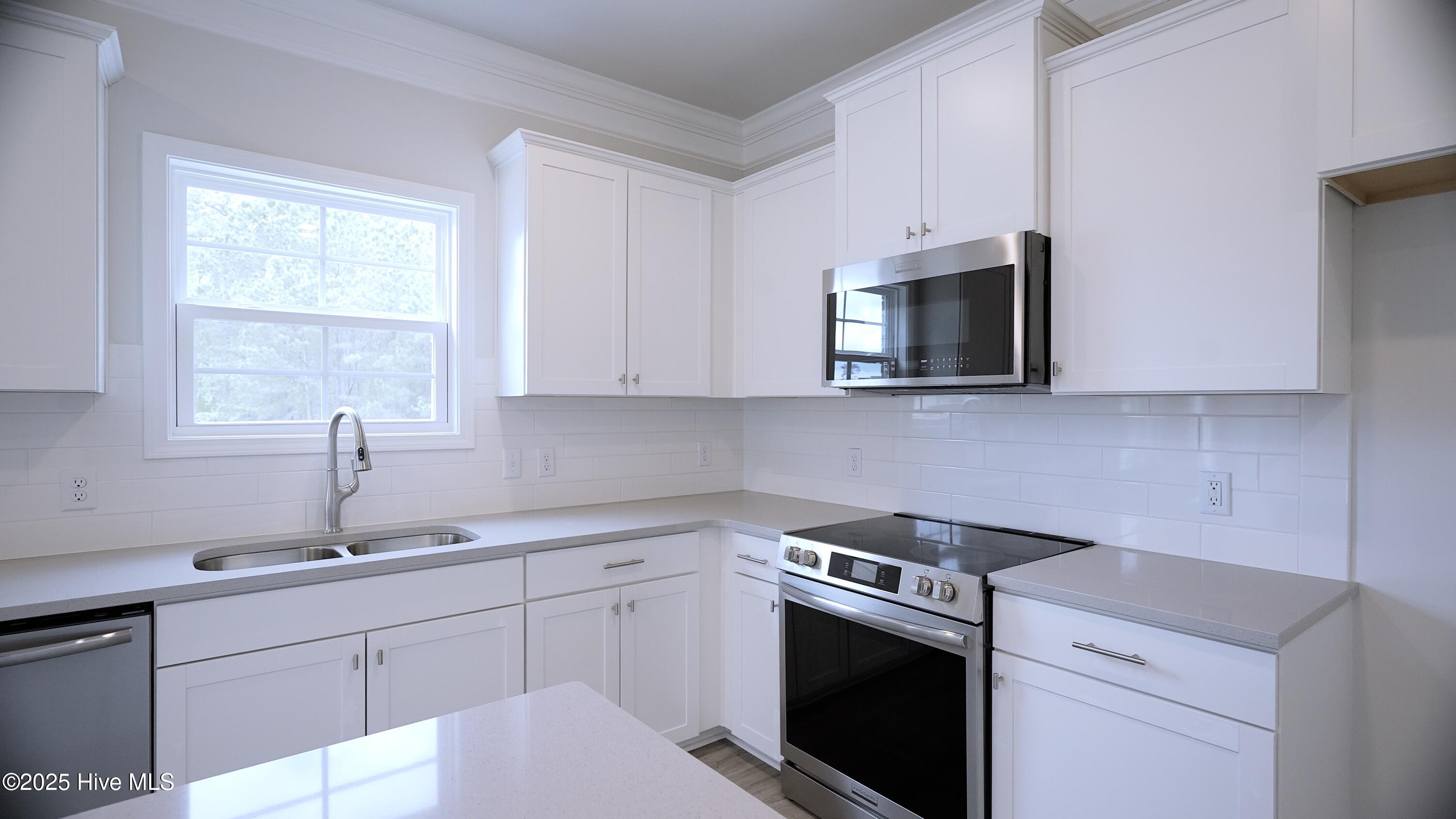 1200 Isu Court Property Photo 16