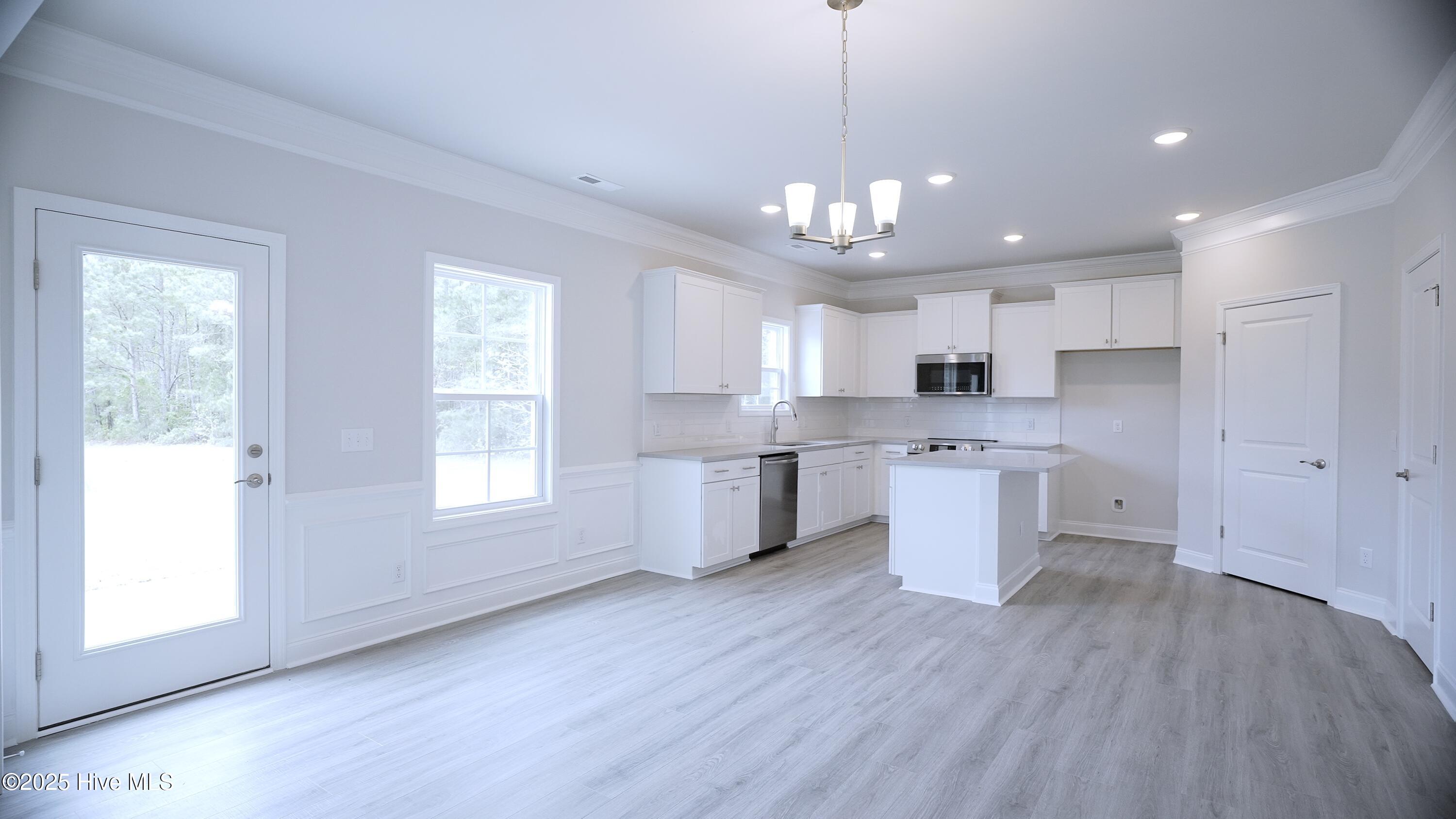 1200 Isu Court Property Photo 16