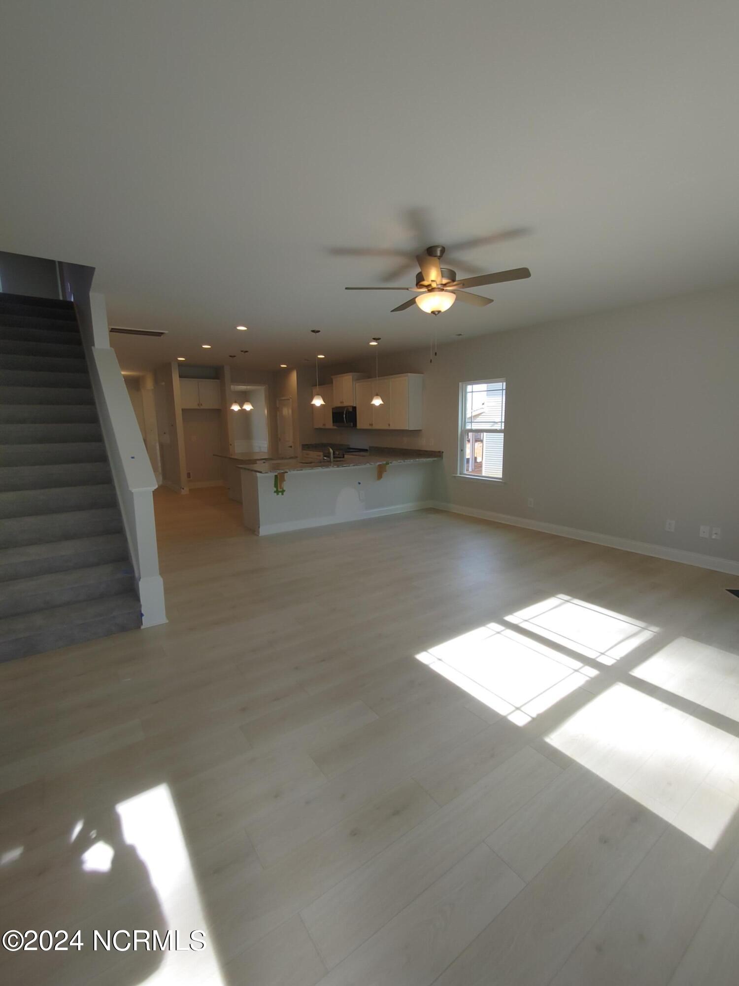 605 Central Park Way Property Photo 11