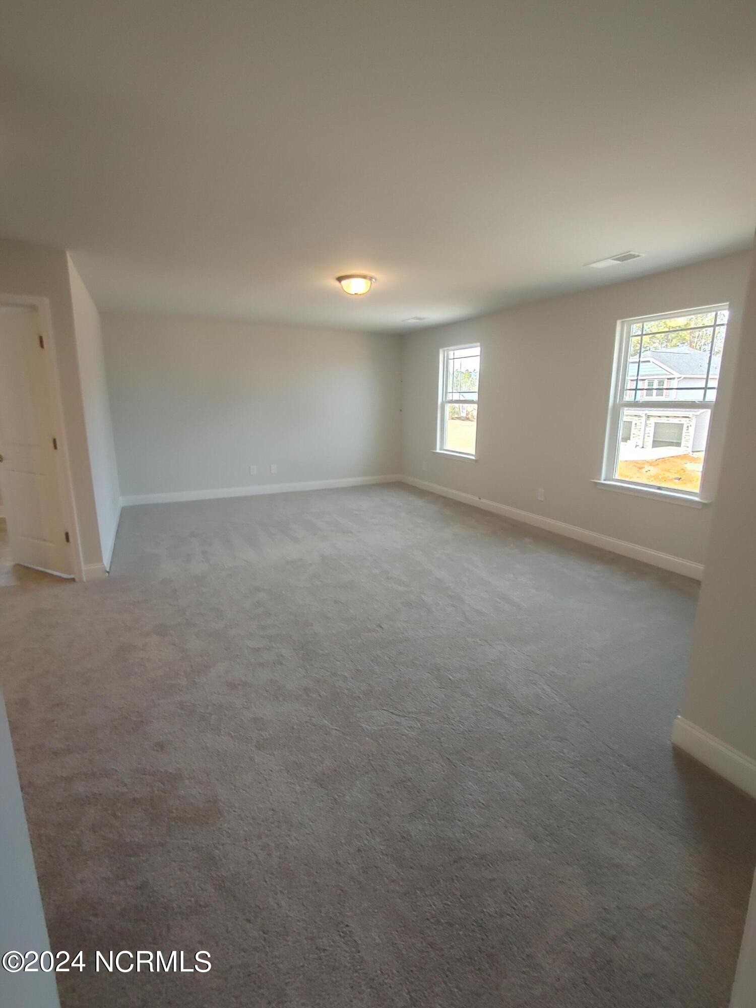 605 Central Park Way Property Photo 17
