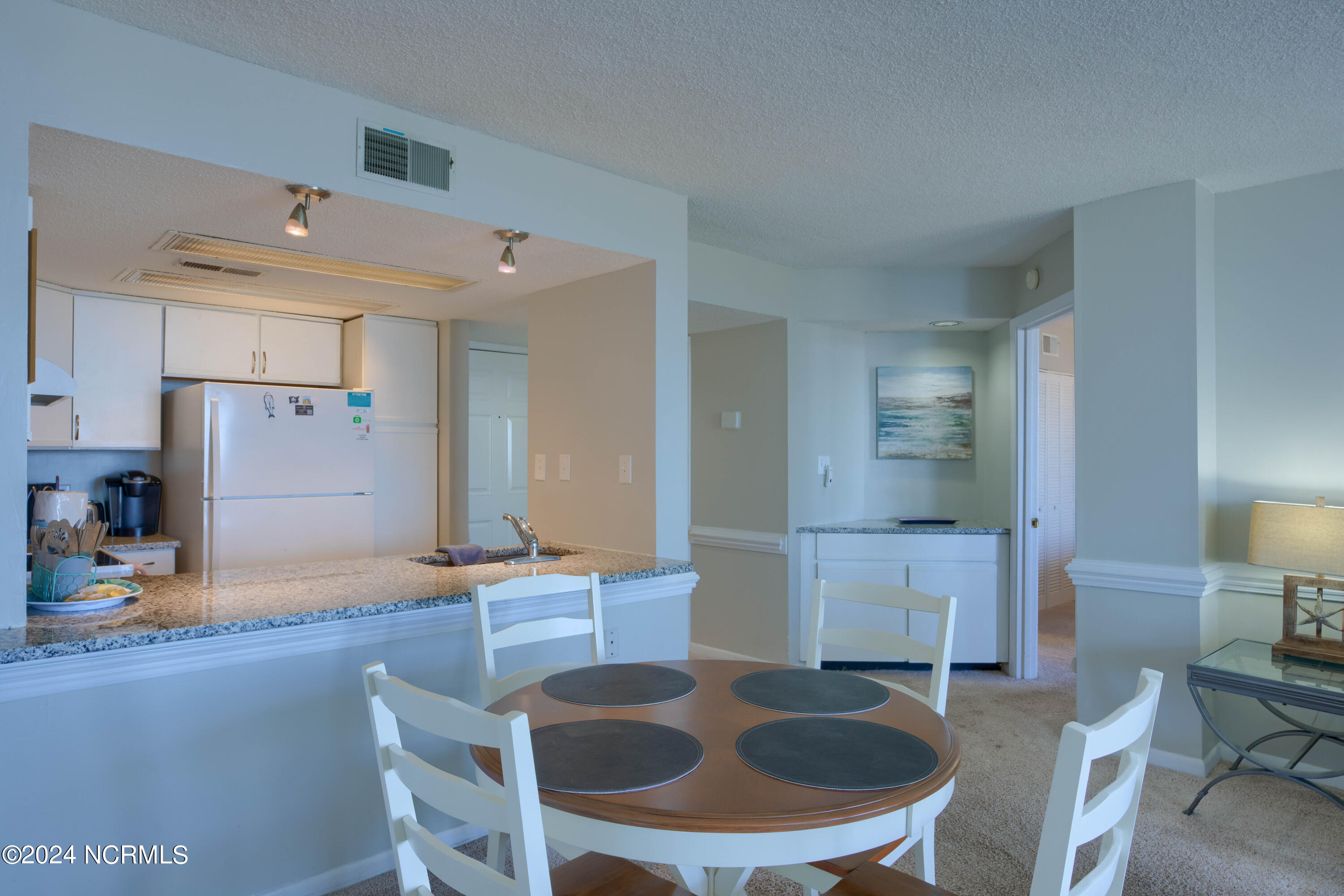 2000 New River Inlet Road 1305 Property Photo 5