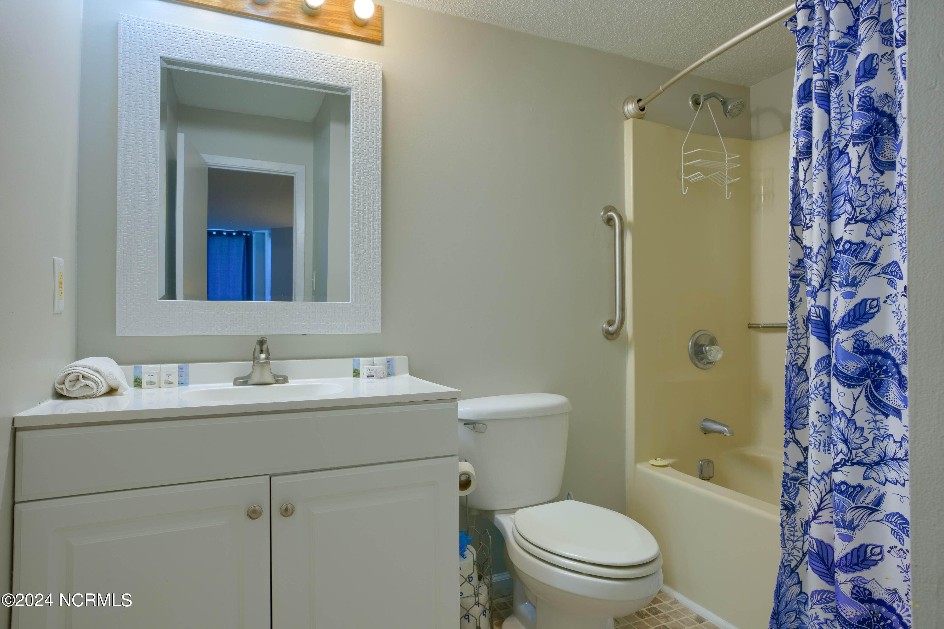 2000 New River Inlet Road 1305 Property Photo 12