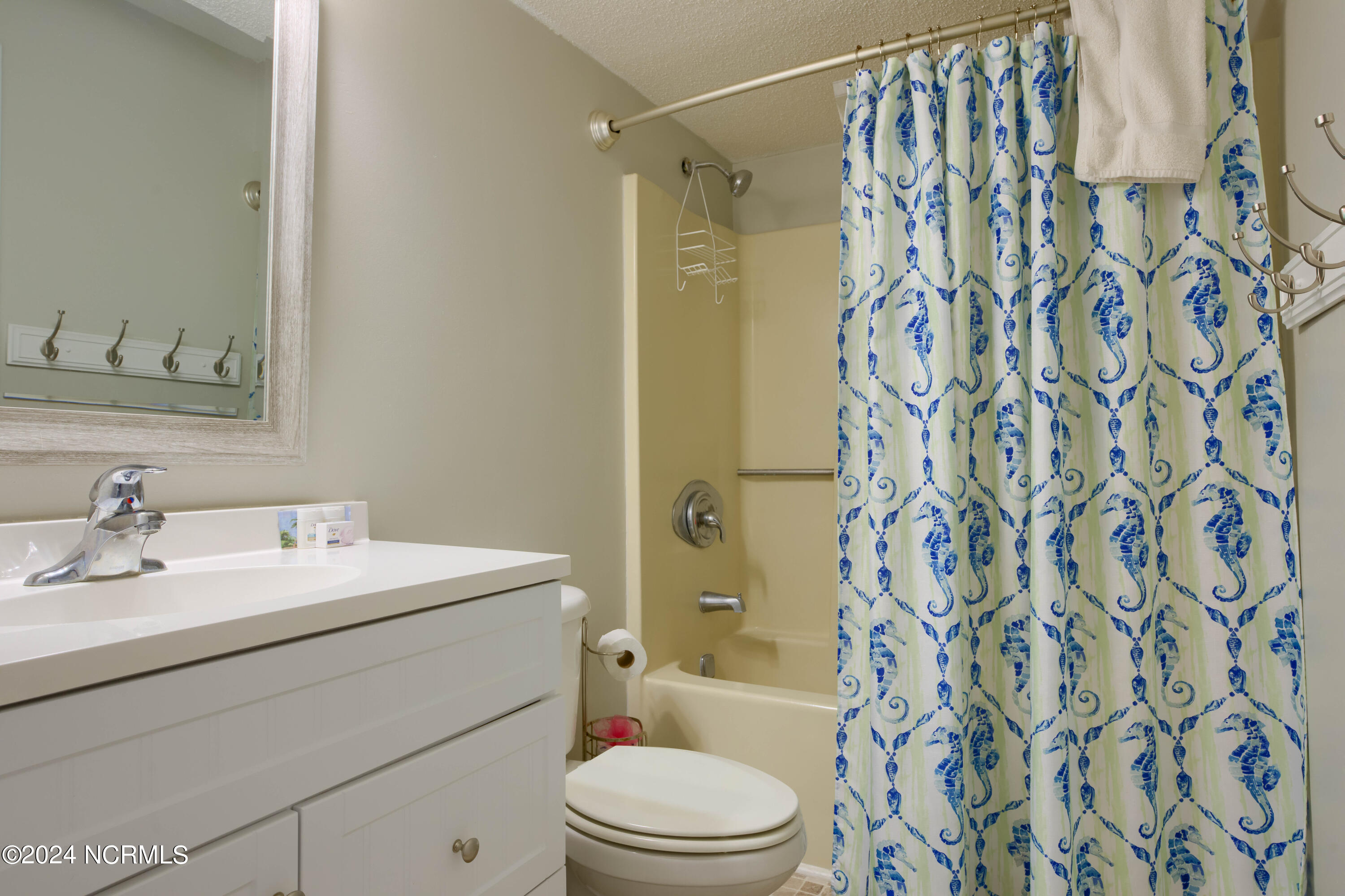 2000 New River Inlet Road 1305 Property Photo 16