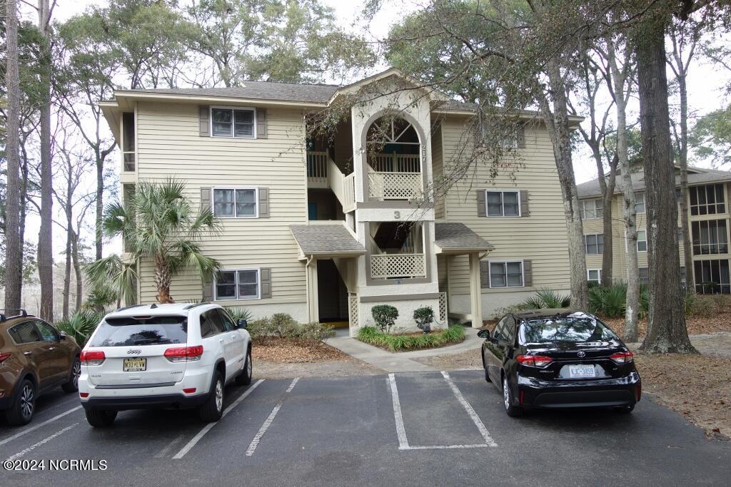 217 Clubhouse Road # 3 Property Photo 1