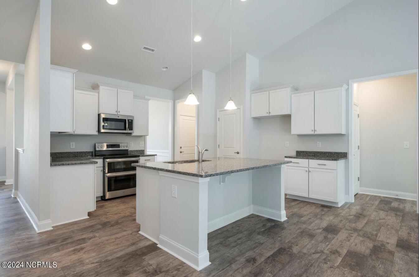 1206 Liset Court Property Photo 17