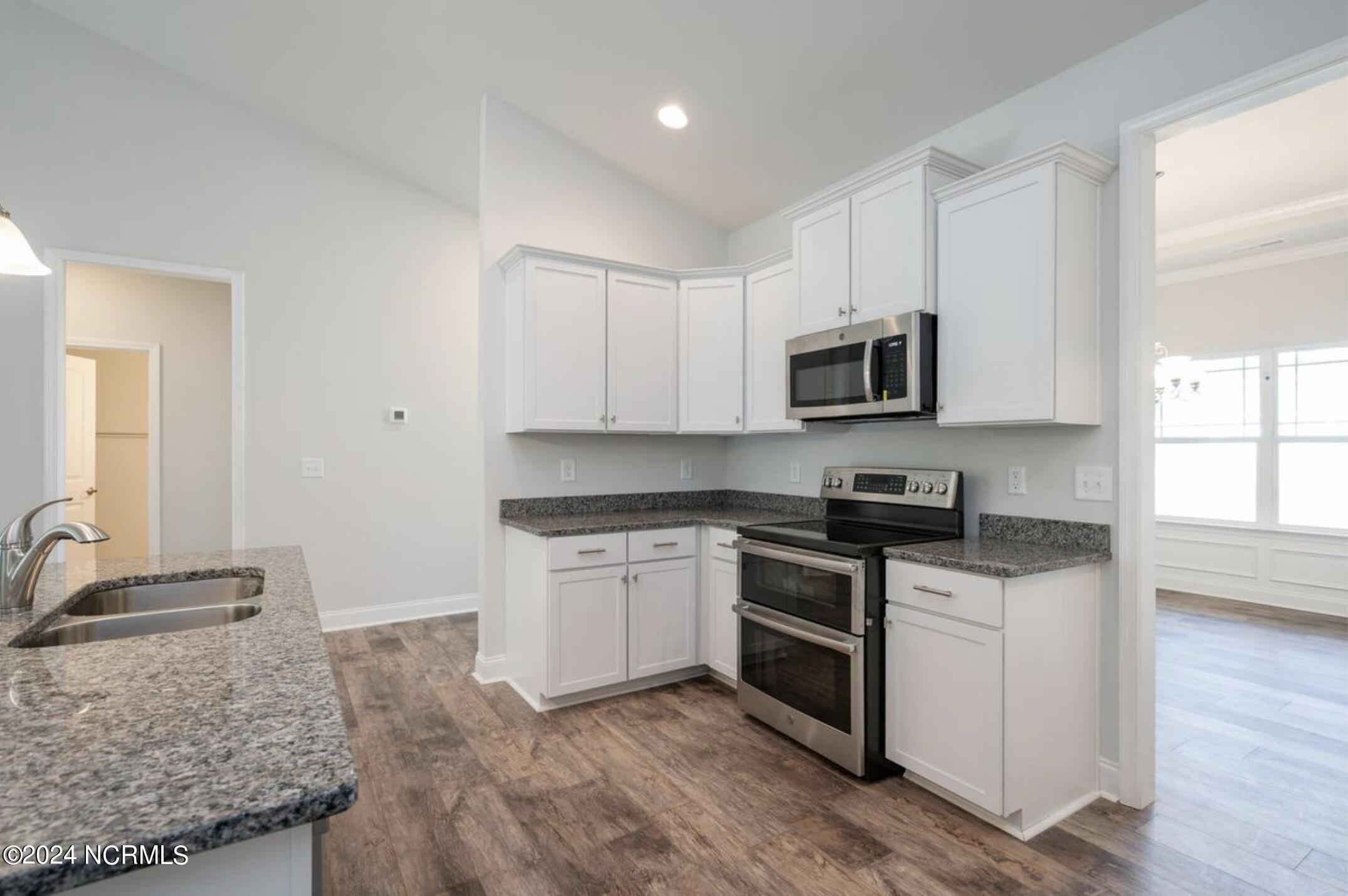 1206 Liset Court Property Photo 19