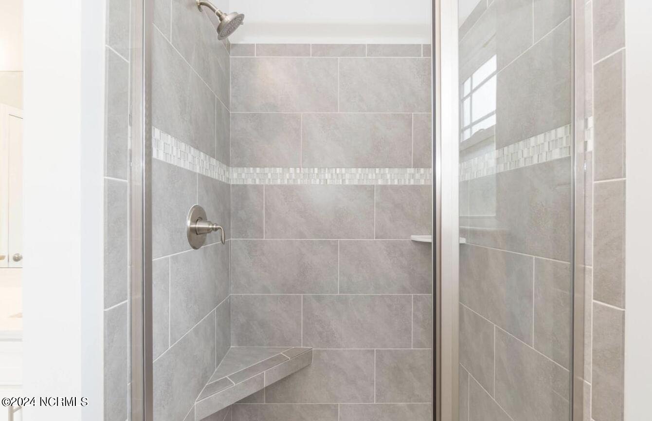 1206 Liset Court Property Photo 25