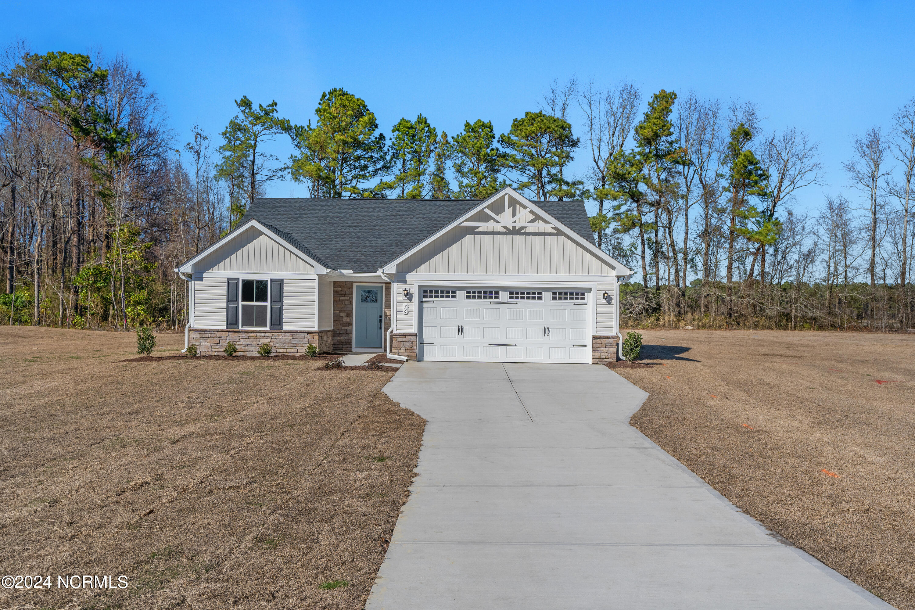 76 Deerfield Lane Property Photo