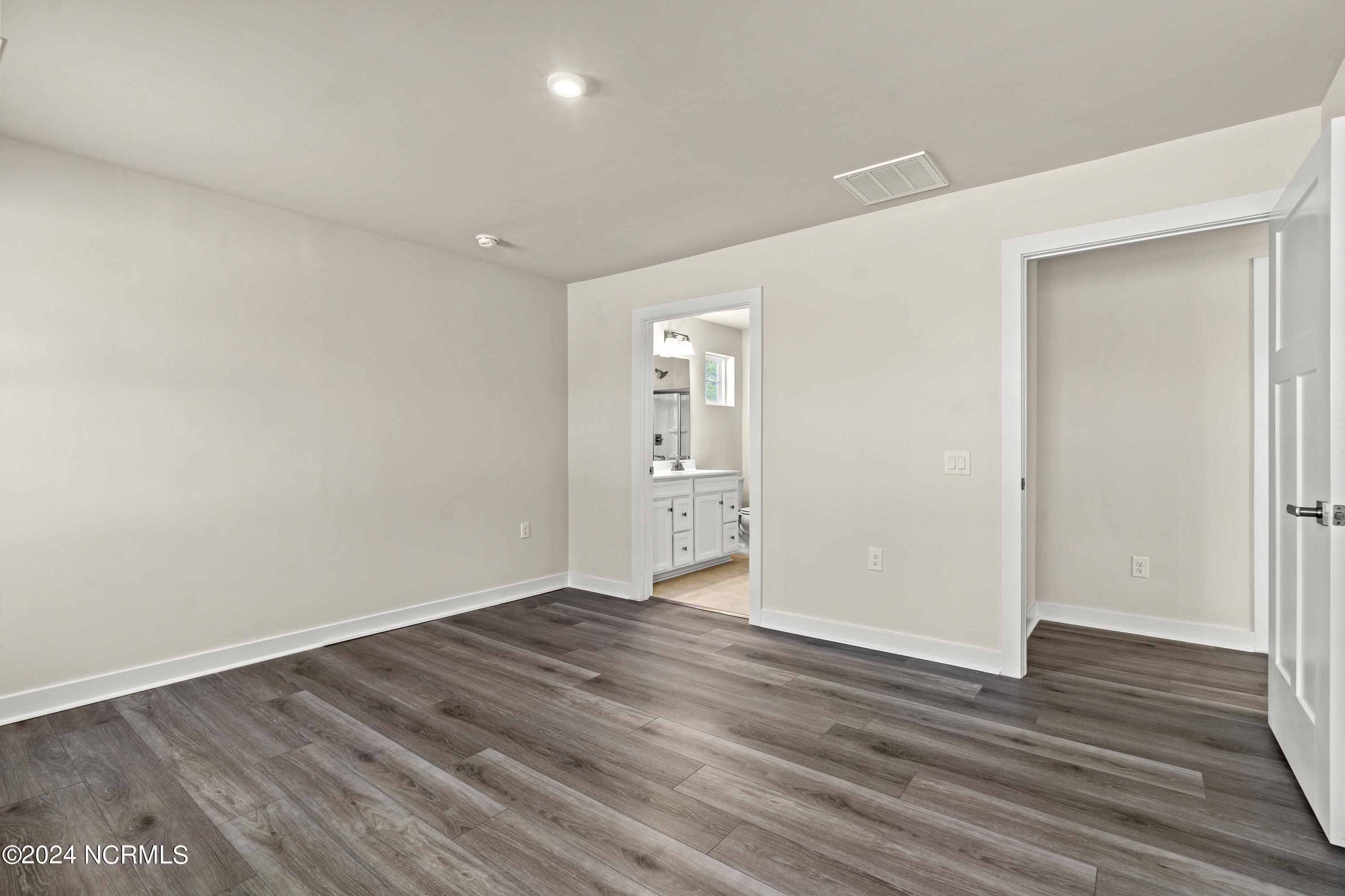 76 Deerfield Lane Property Photo 6