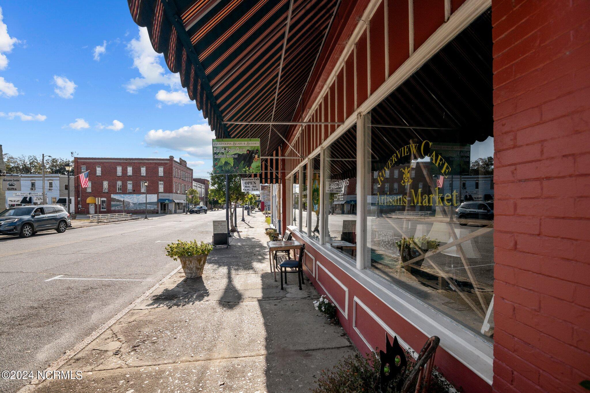 108 E Water Street Street Property Photo 5