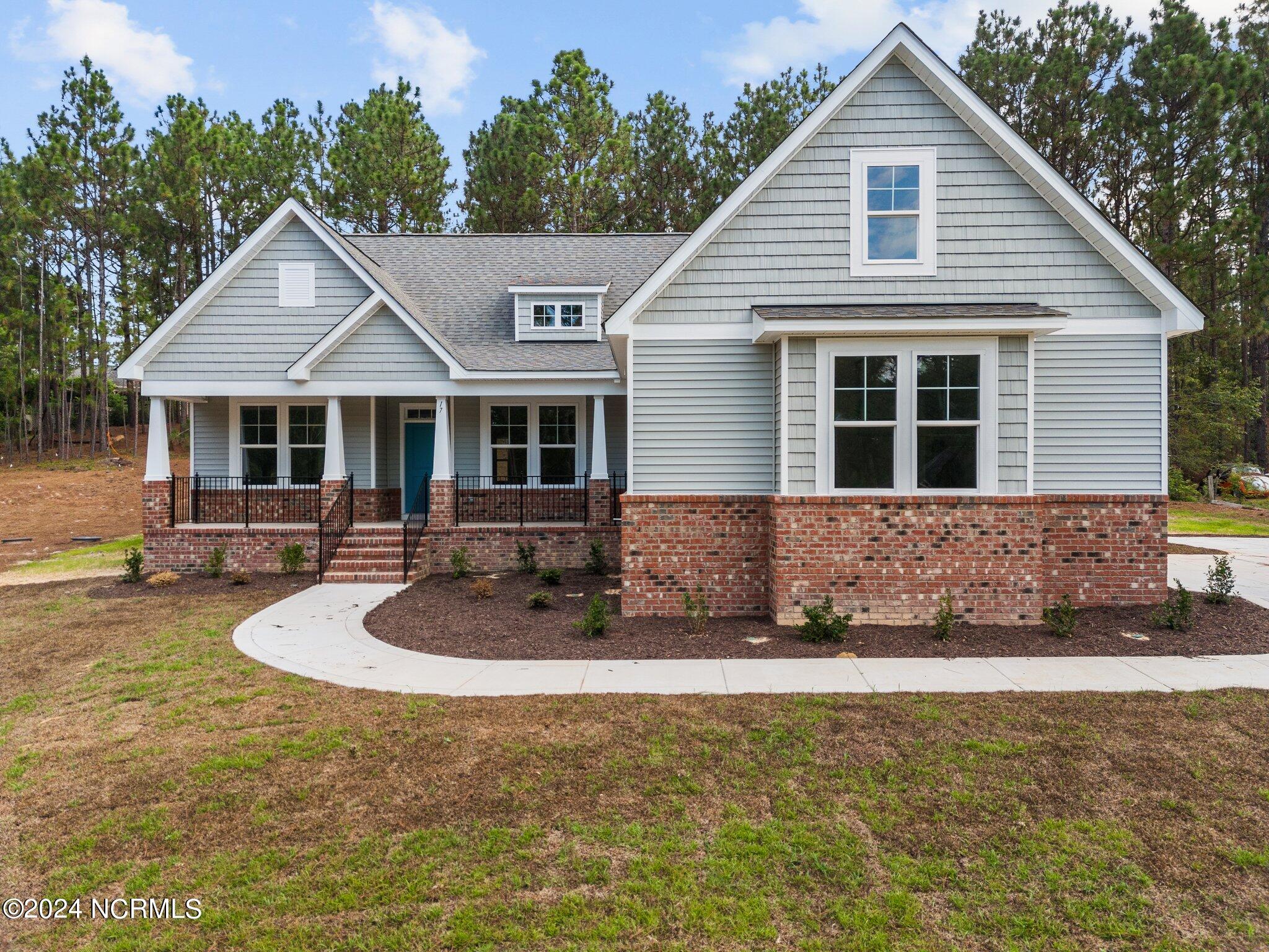 17 Woodland Circle Property Photo 1