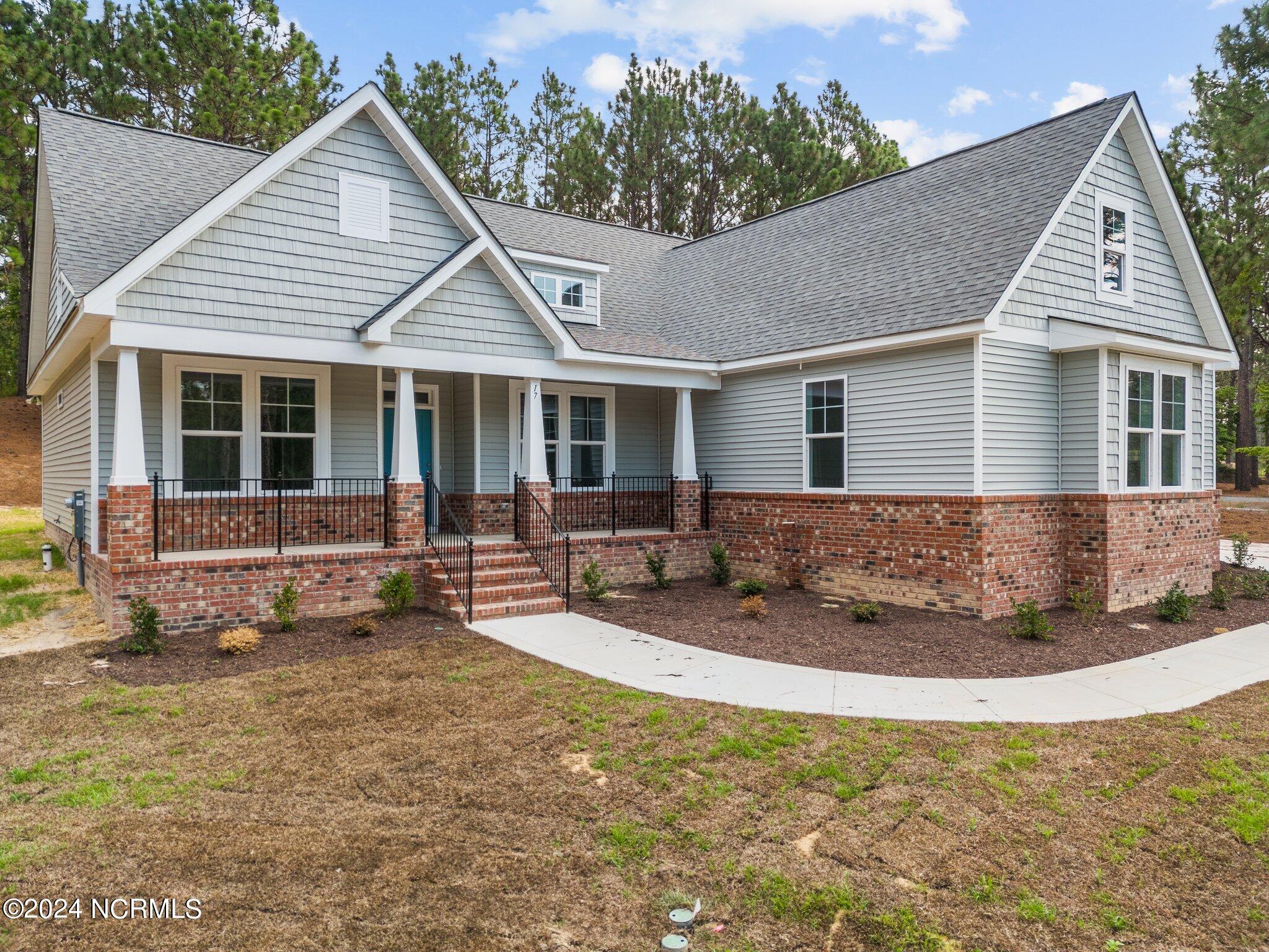 17 Woodland Circle Property Photo 3