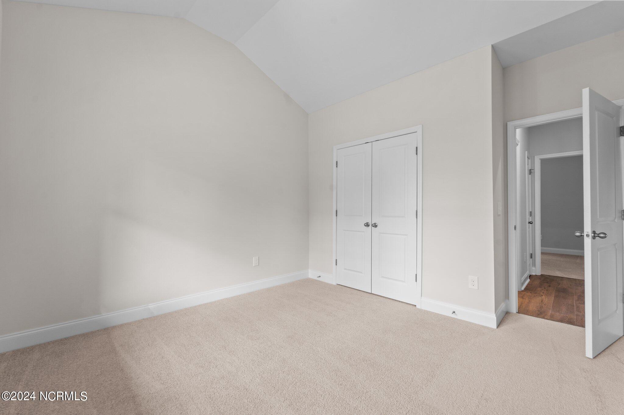 17 Woodland Circle Property Photo 29