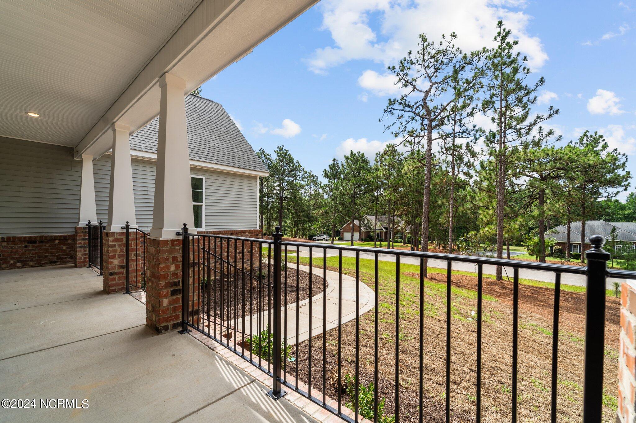 17 Woodland Circle Property Photo 32