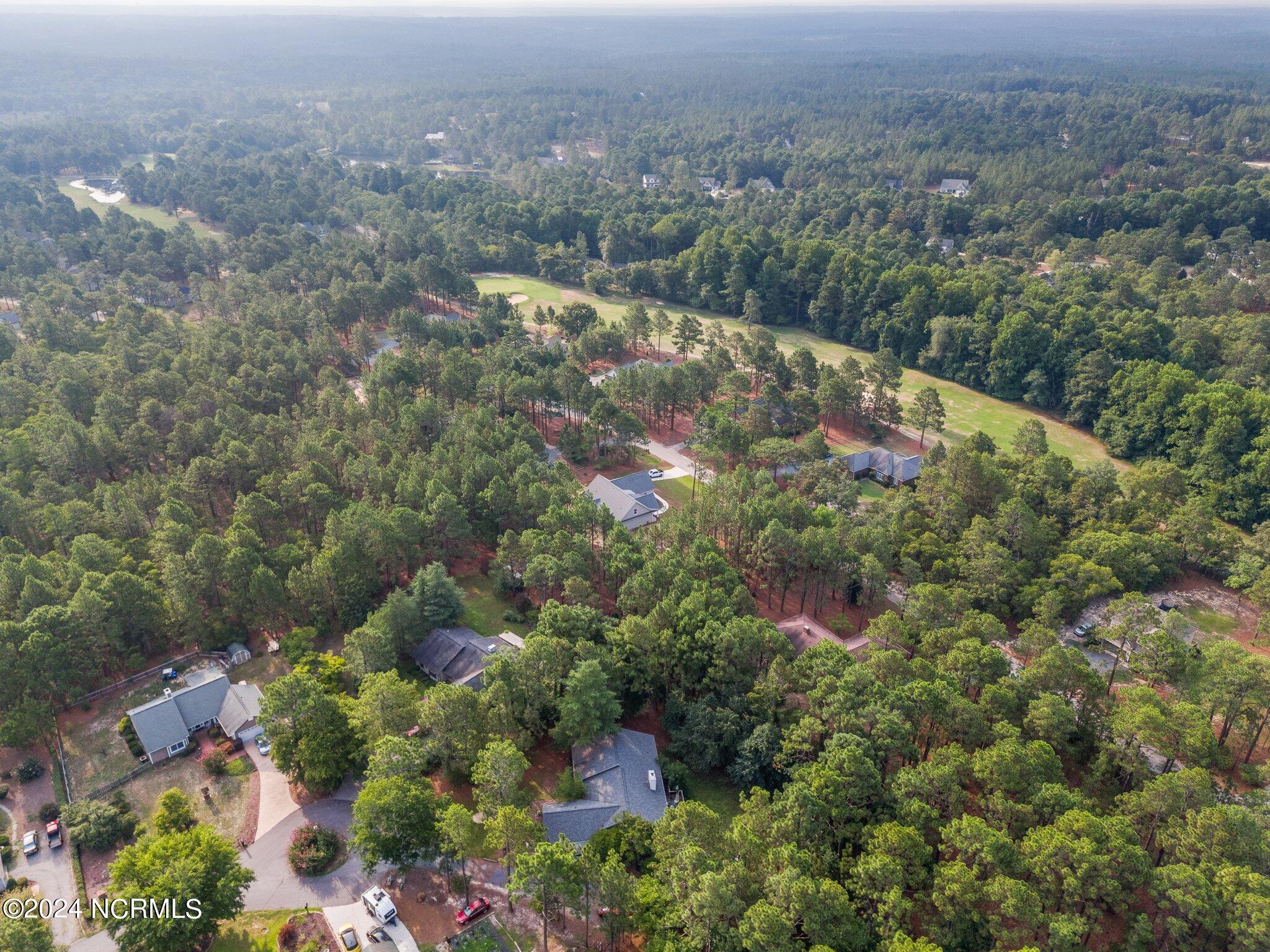 17 Woodland Circle Property Photo 37