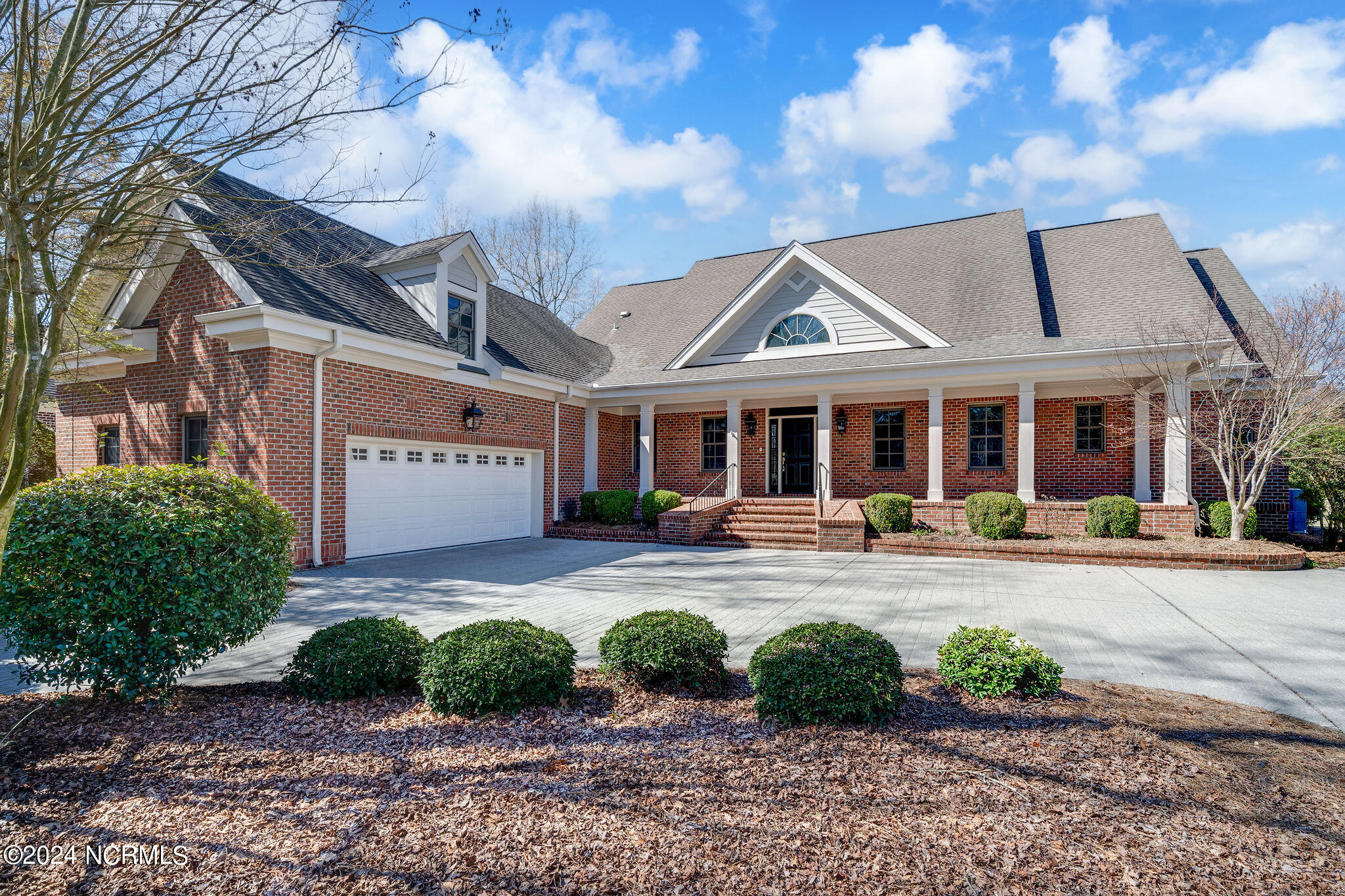 204 Maple Creek Drive Property Photo 1