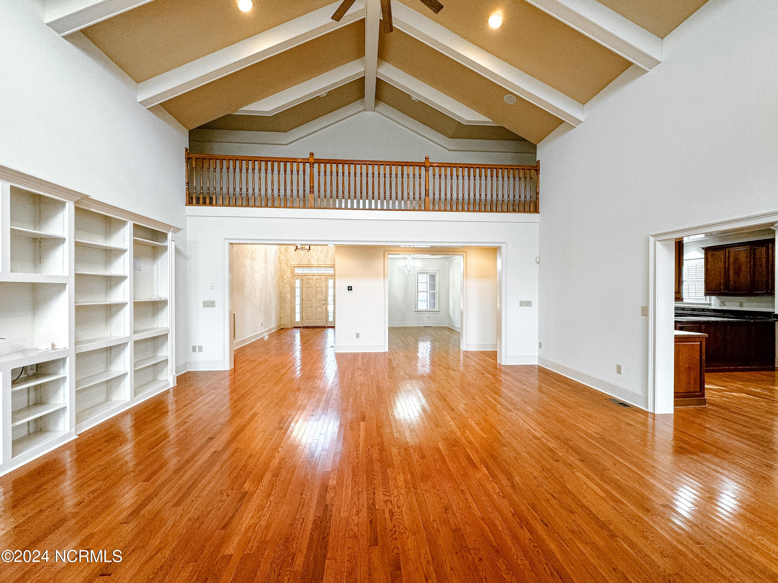 204 Maple Creek Drive Property Photo 14