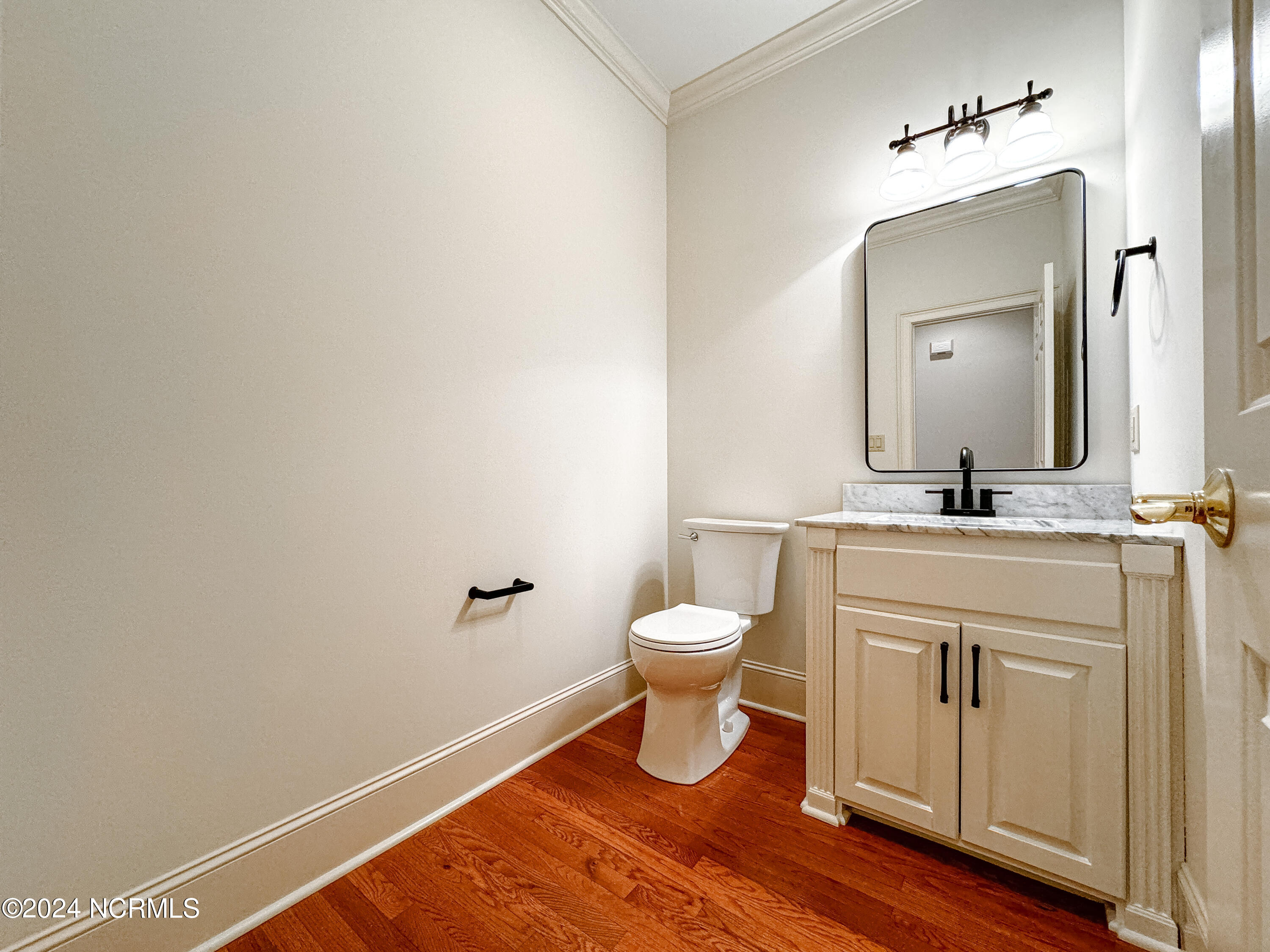 204 Maple Creek Drive Property Photo 22