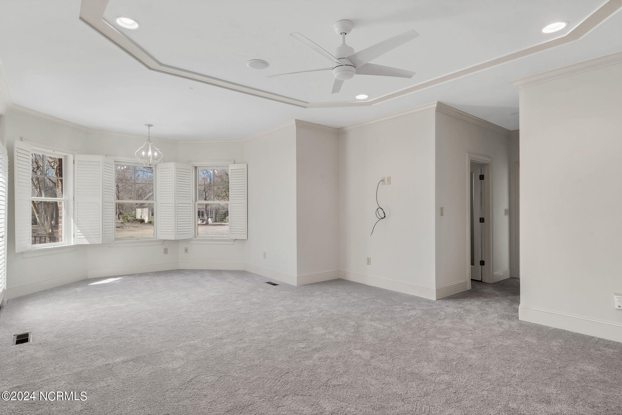 204 Maple Creek Drive Property Photo 24