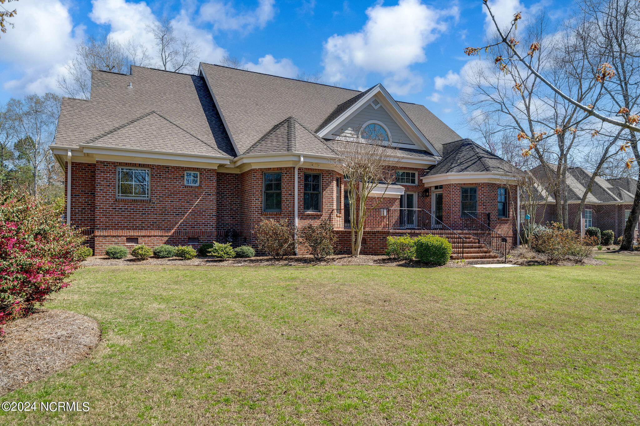 204 Maple Creek Drive Property Photo 29